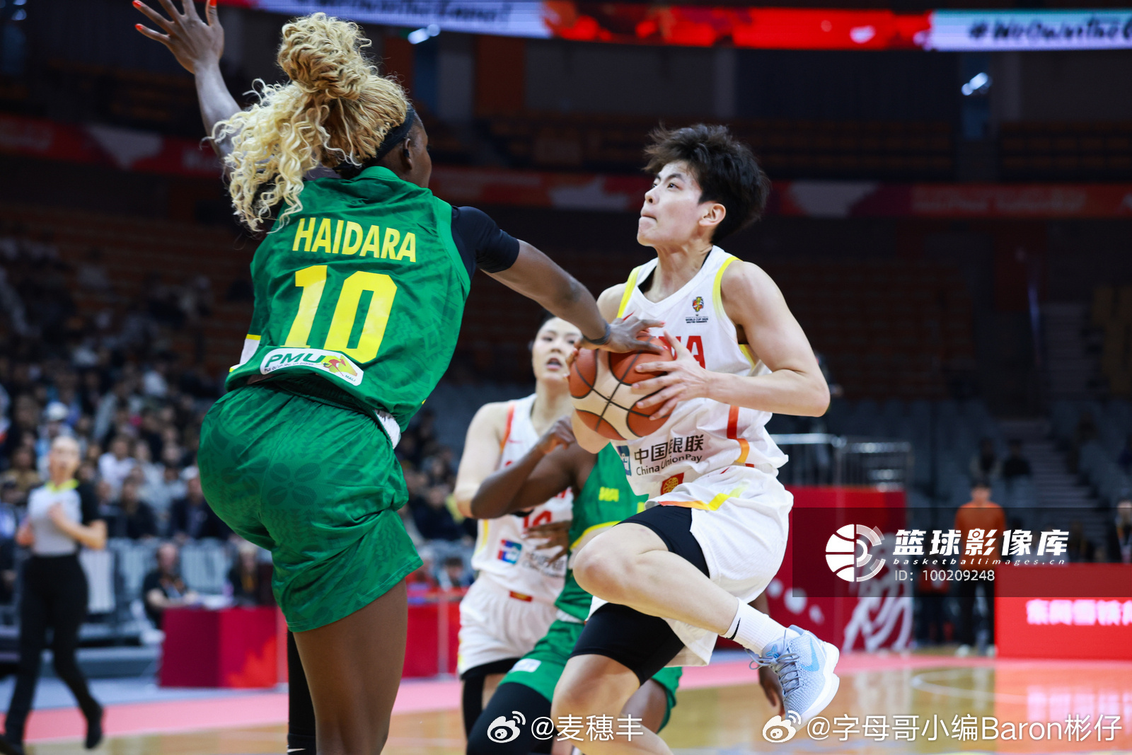 外线第一攻击点！杨舒予首战贡献14分5篮板7助攻。中国女篮战胜马里女篮杨舒予14