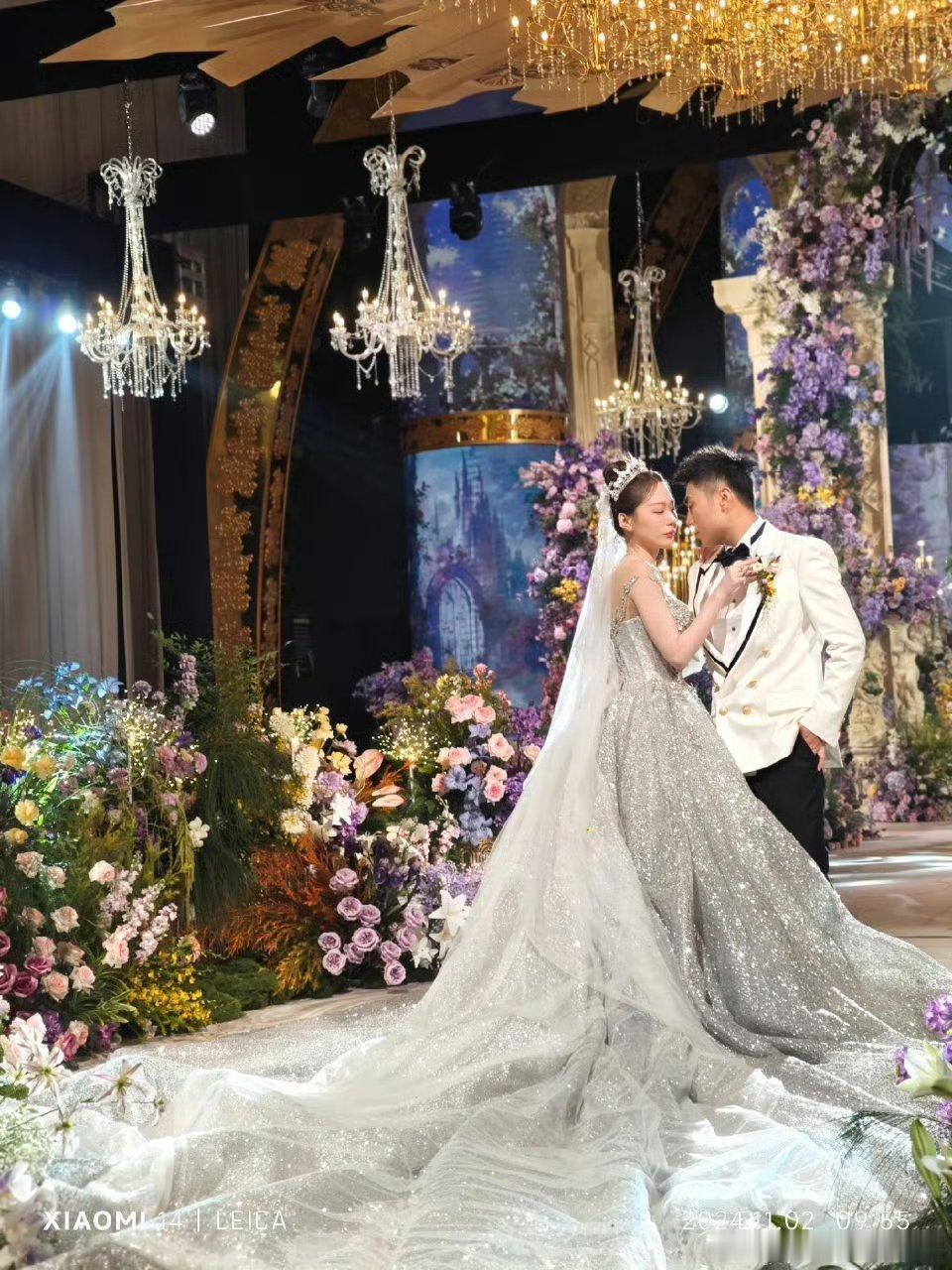 #张九南婚礼##张九南[超话]#哇哦！幸福了张九南。听说好多德云社的师兄弟都来送