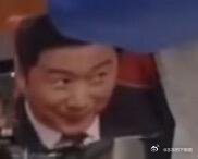 乘风破浪的姐姐谢楠的包上挂的是吴京的表情包？我要笑死了哈哈哈哈哈哈哈哈哈哈哈哈哈