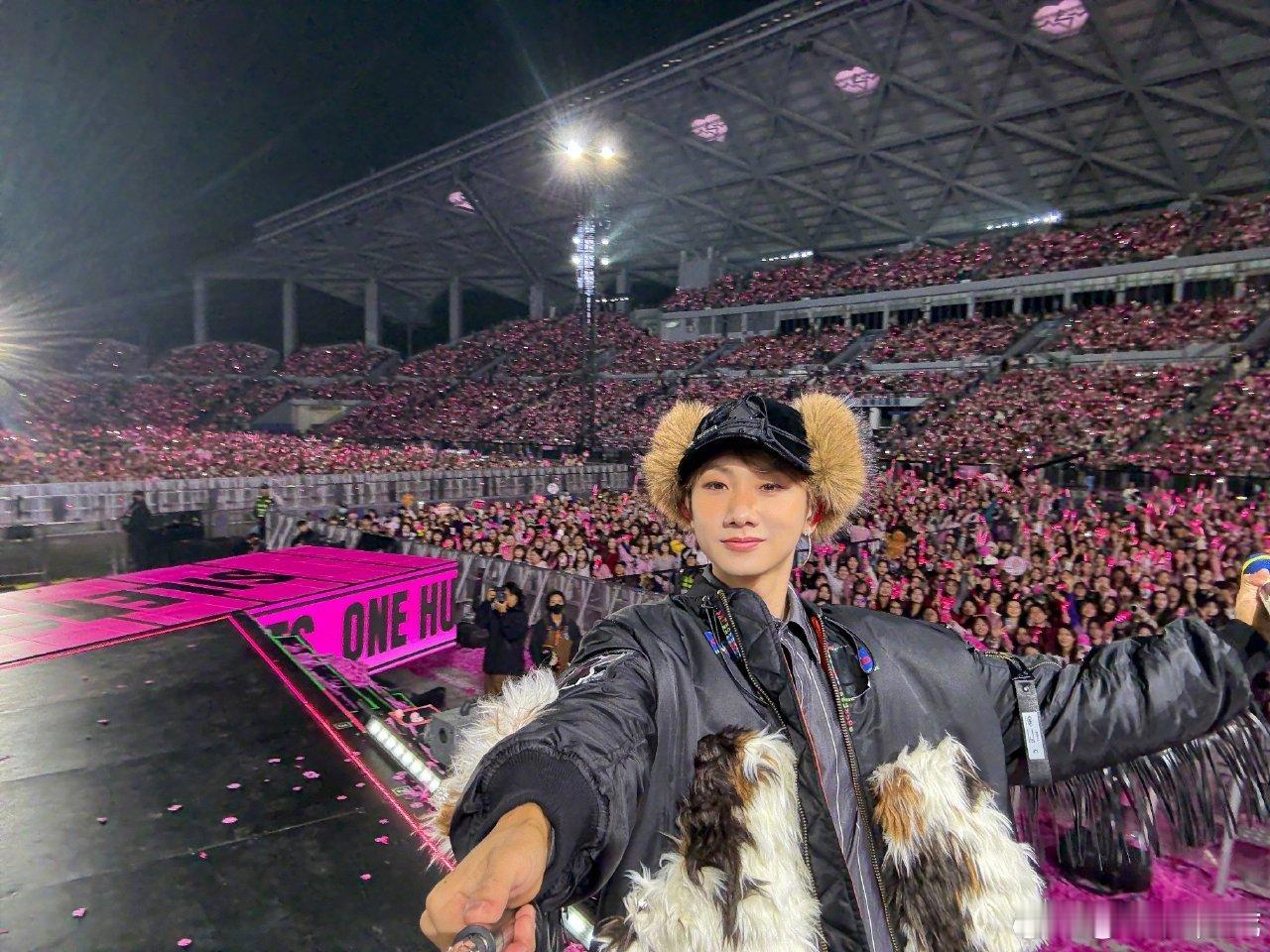 汪苏泷让场外的观众进场了汪苏泷你别太会！把场外画面搬上大屏，这波操作直接封神！陪