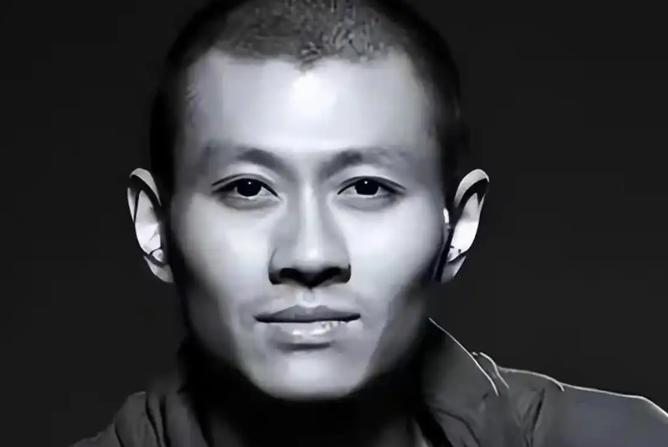 旧闻又冒出来，王迪之死被消费，我们究竟在悼念谁呢。
王迪的事，我是在短视频里看到