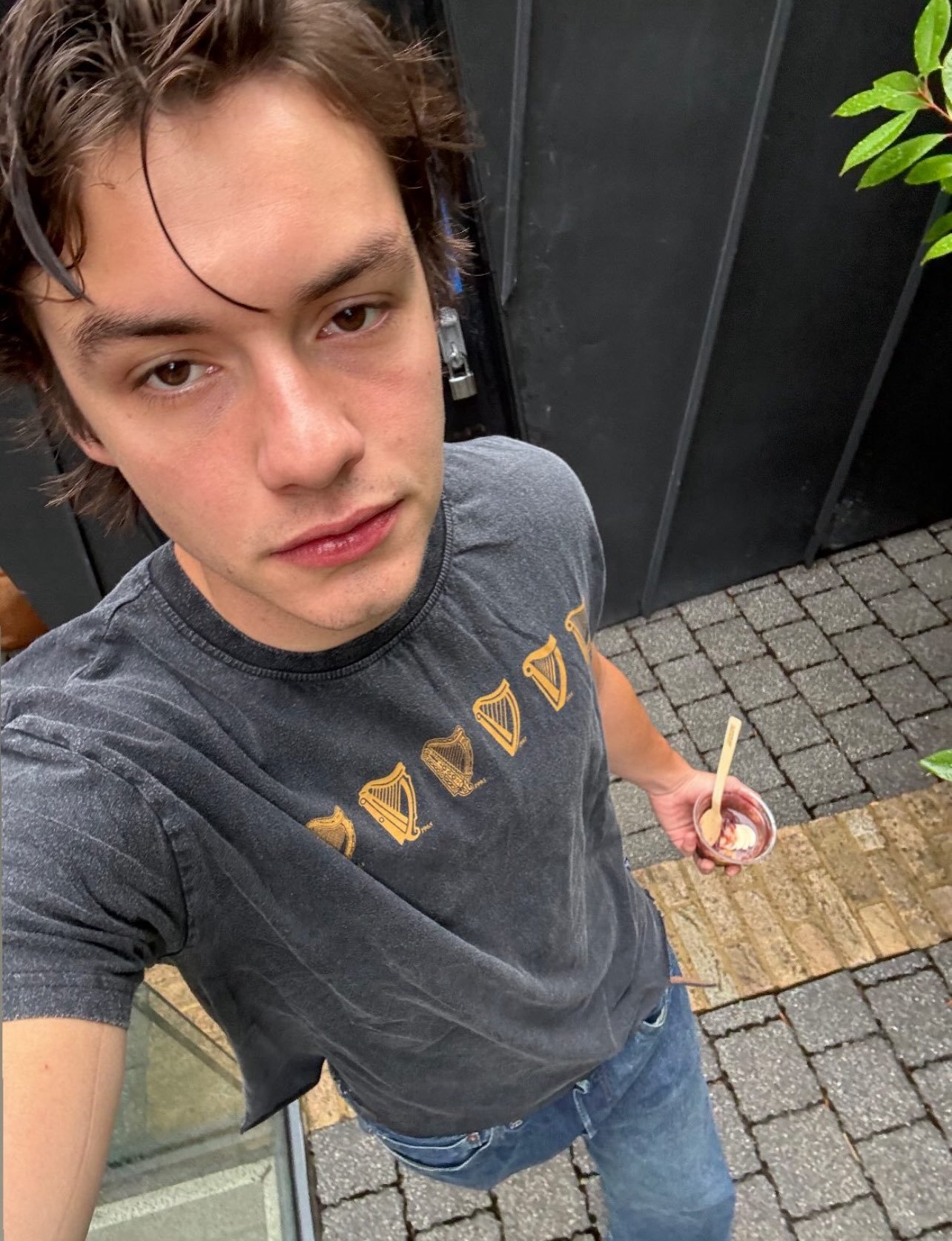 男友Louis晒娅娅同款自拍，情侣照模版get🤳 ​​​