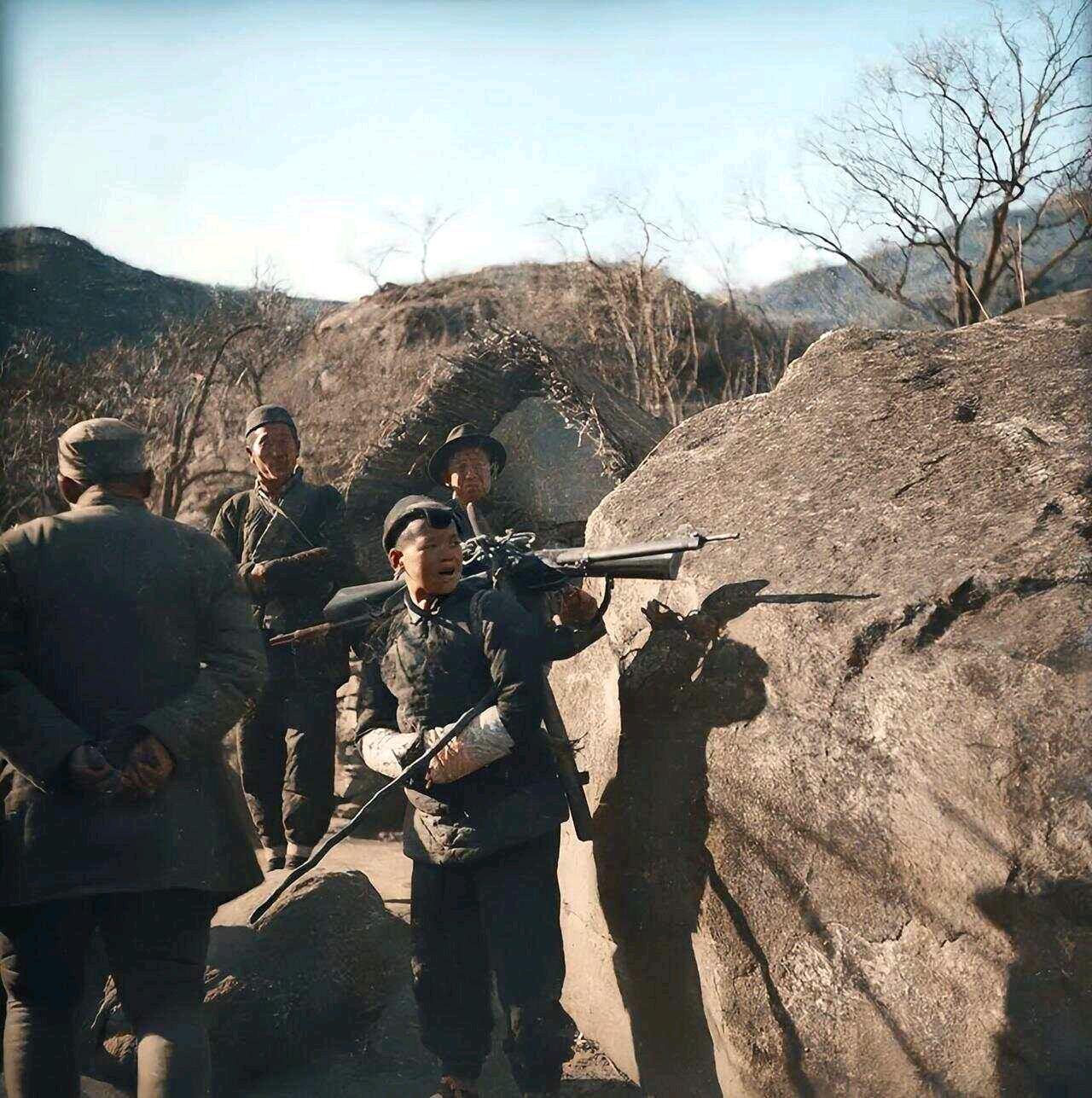 1943年深秋的晋察冀神仙山，四万日军把山头围得像铁桶，而守在这里的八路军，满打