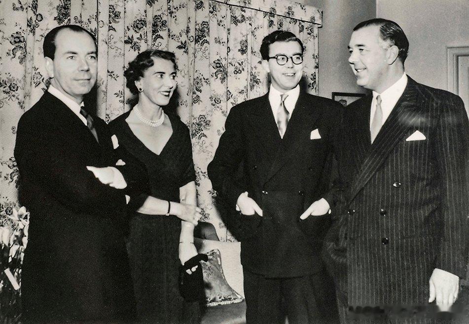 老照片 1953年，瑞典国王古斯塔夫六世的四名在世子女同框合影（从左到右是西格瓦