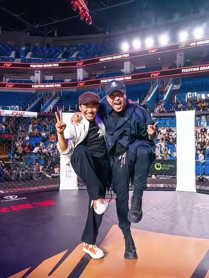 我能理解陈思成为什么那么偏爱王宝强​甚至毫不犹豫的为他垫付大笔的费用​因为性格太