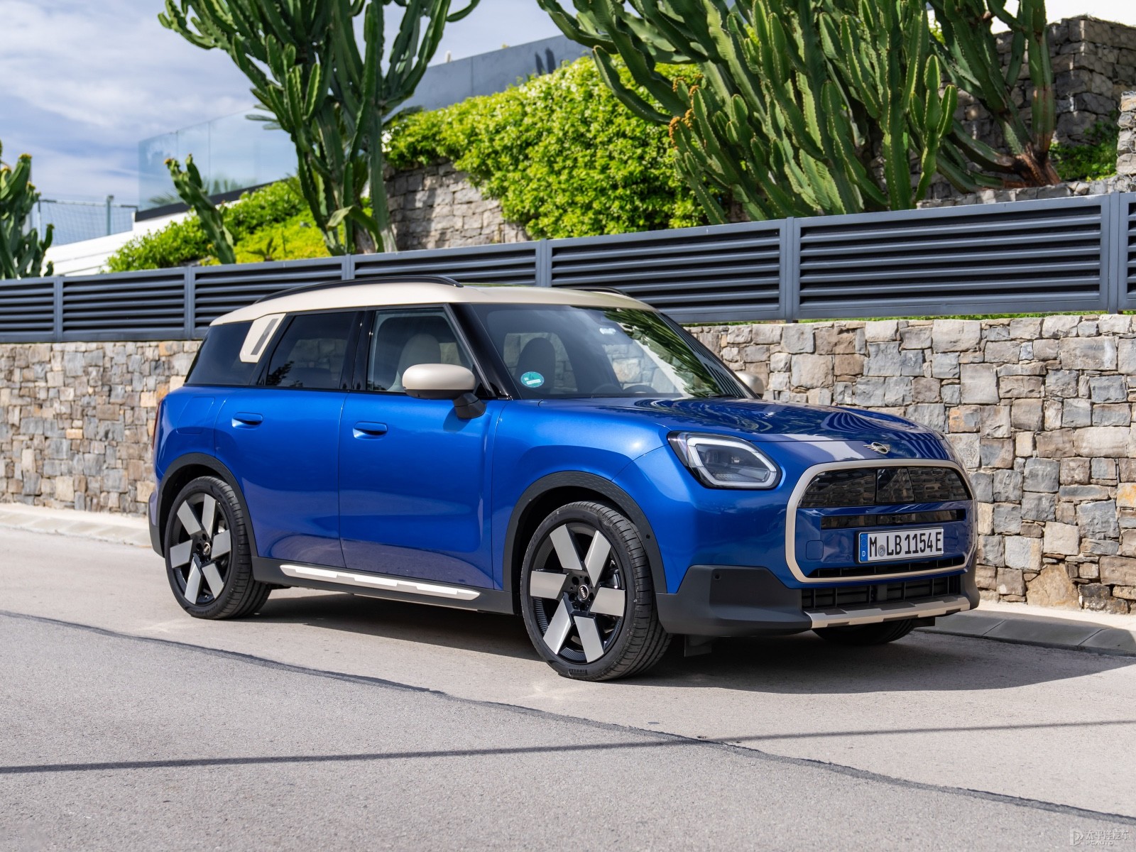 2026款MINI COUNTRYMAN E发布 续航突破500公里