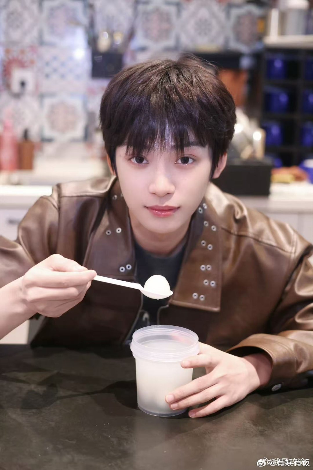 梓渝元宵节live梓渝晒汤圆梓渝元宵节live，吃汤圆了吗， 