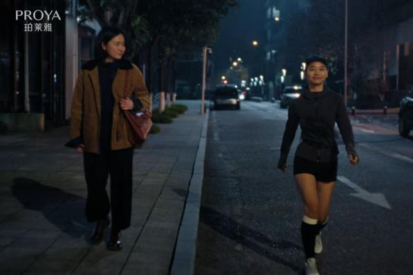 女性共情力高是天生的吗我认得你快步超过那个走夜路的女生上周加班到十一点，公司到小