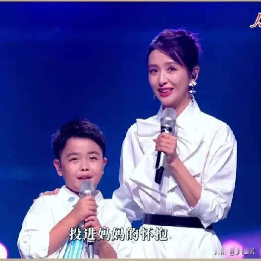 陈思诚，当初决定是对的！
他和佟丽娅离婚时没有争孩子的抚养权，他应该考虑到了孩子