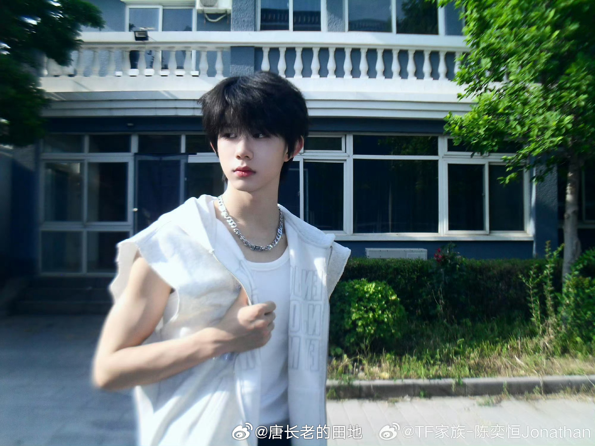 陈奕恒发高会劝学陈奕恒高会劝学：你们不要因为为了看我们而不去好好学习，你们还是要