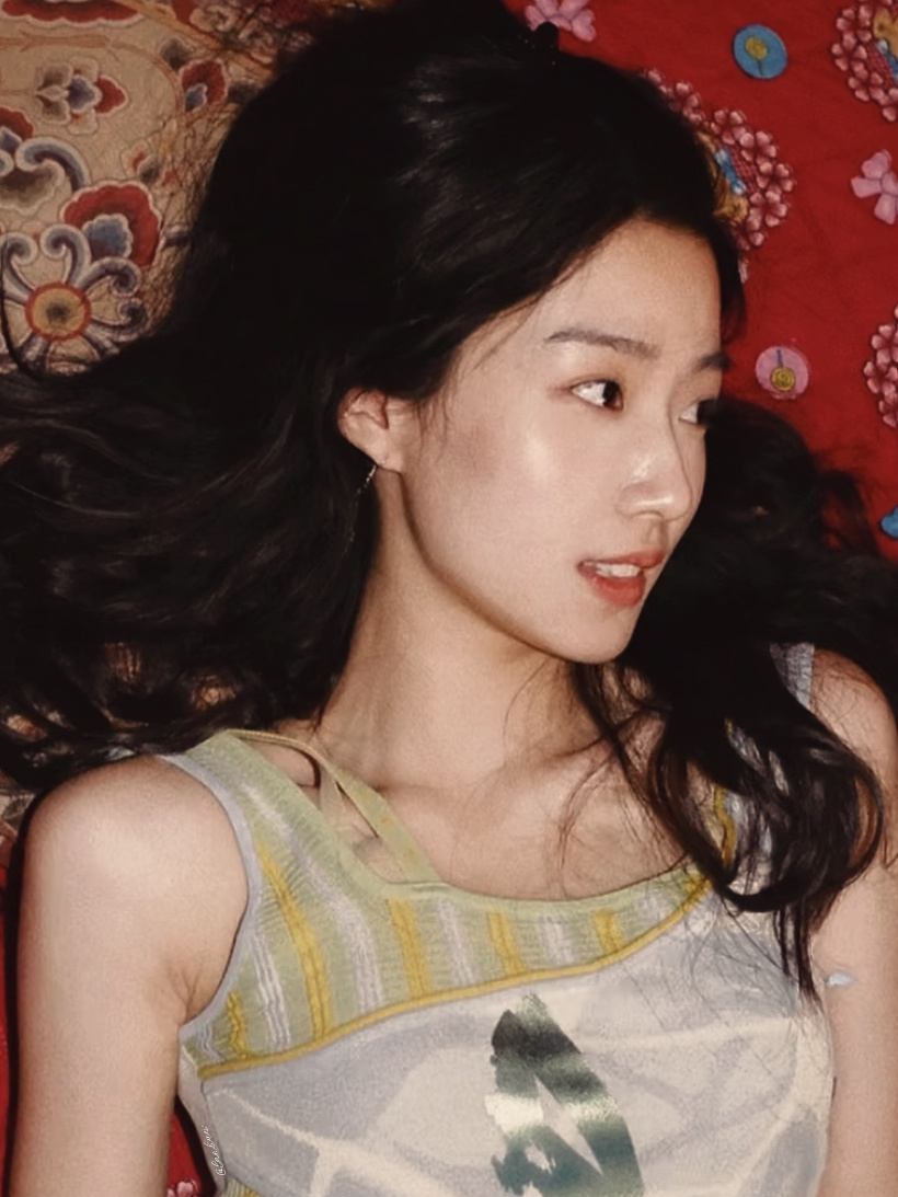 姐姐🤲🏻卢昱晓