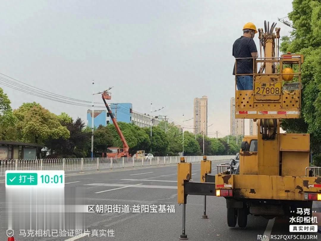 节前抢修400余盏路灯 高效护航省运会