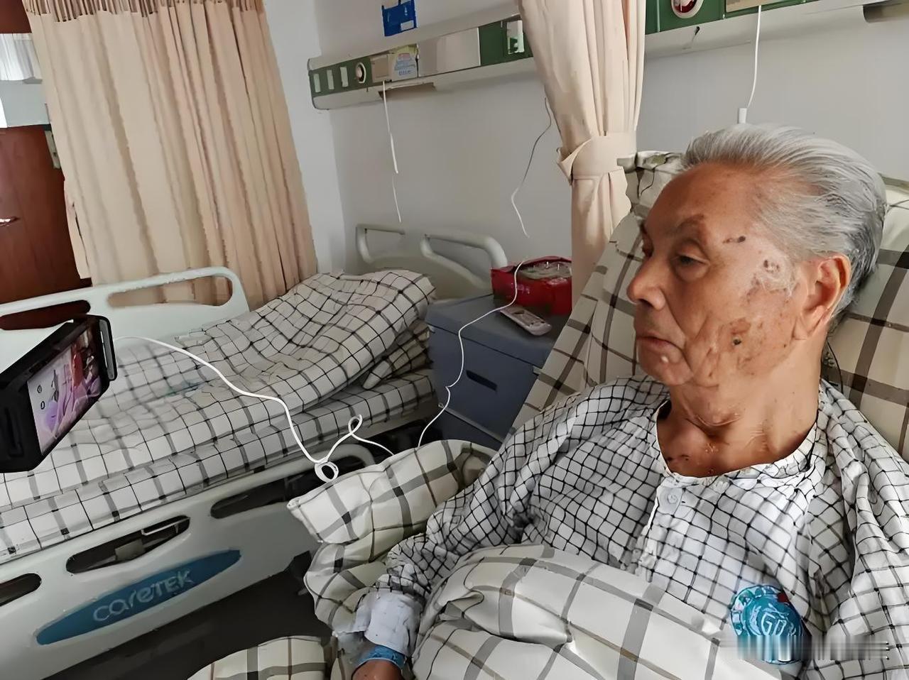 “难评？”吉林敦化，女子的父亲去世后，她收到大哥发来的一段视频遗嘱，老人说遗产留