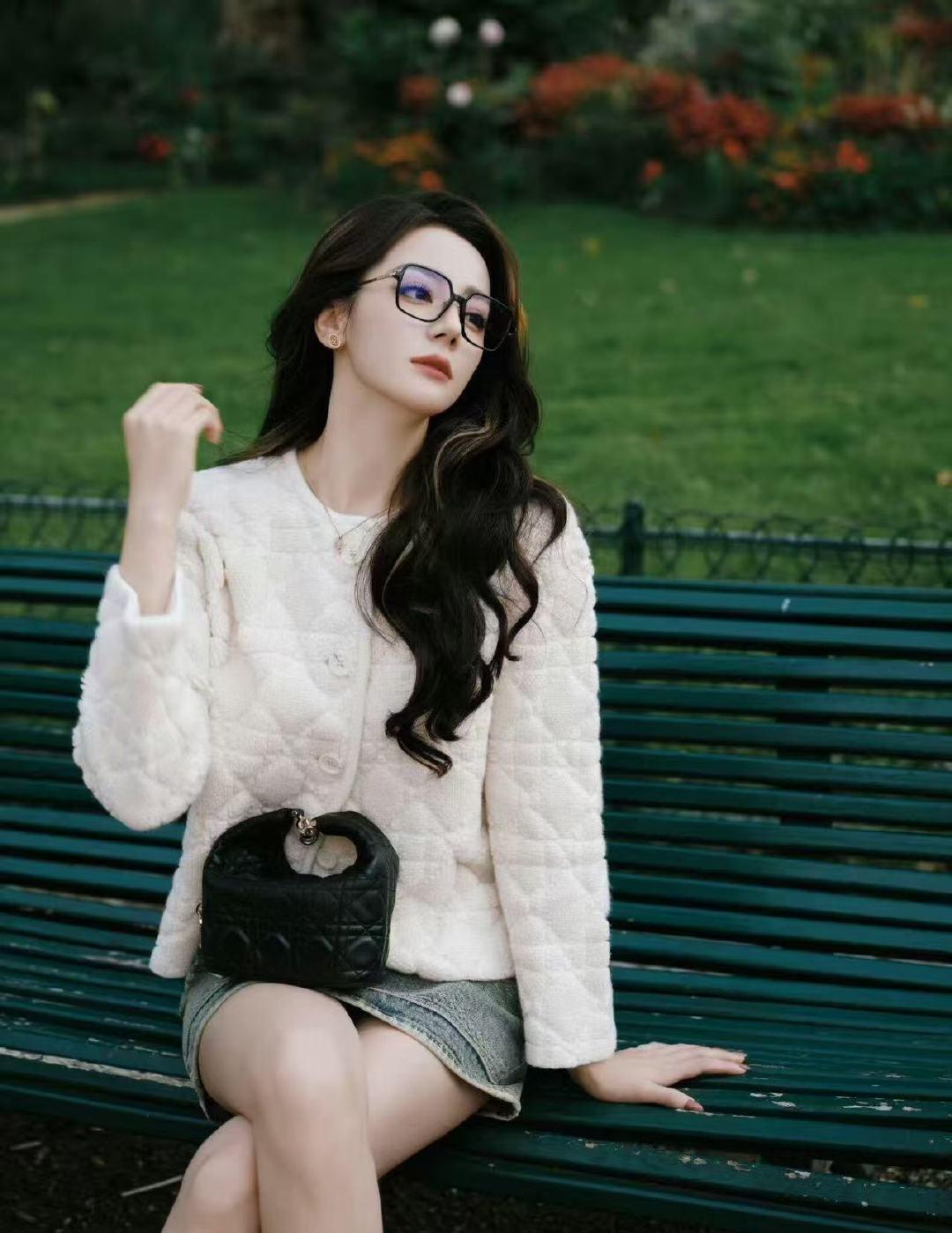 迪丽热巴美成啥了[女孩儿]迪丽热巴 ​​​