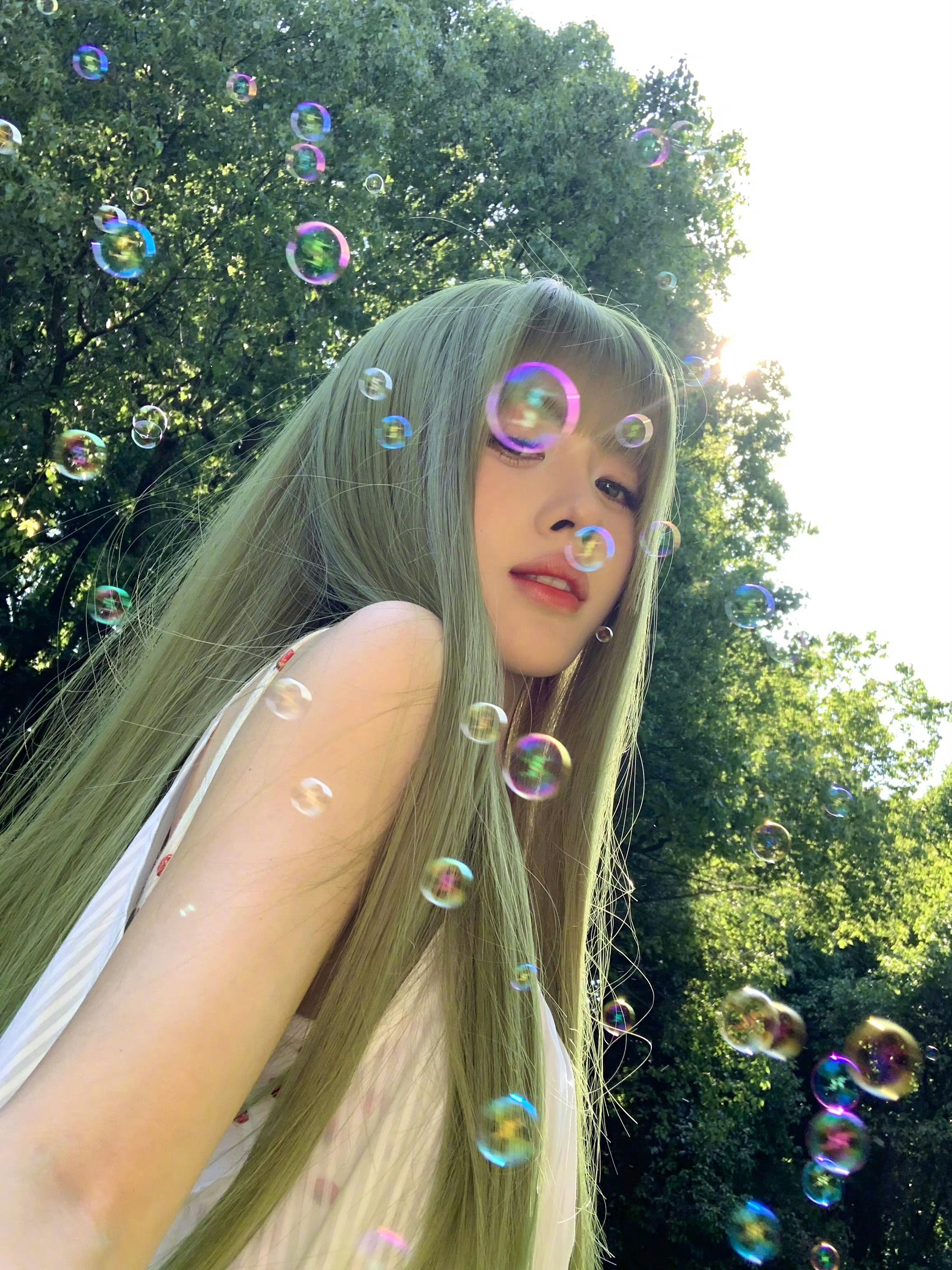 #鞠婧祎的泡泡是张凌赫打的吗#网友【tg】鞠婧祎的泡泡是张凌赫打的吗[允悲]好离