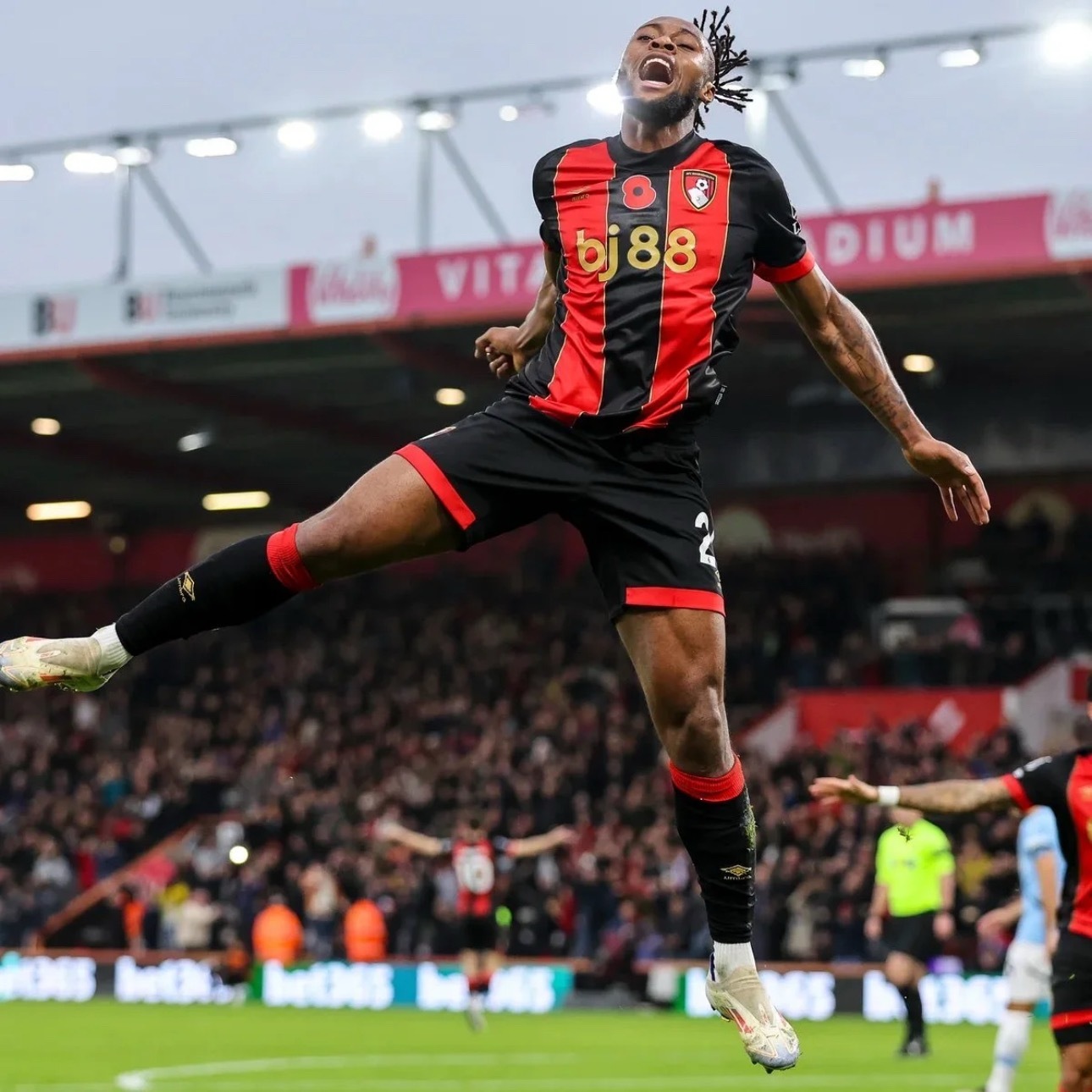 6500万重磅新援敲定曼城！先狙击阿森纳再递投名状英超冬窗尚未开启，曼城已锁定重