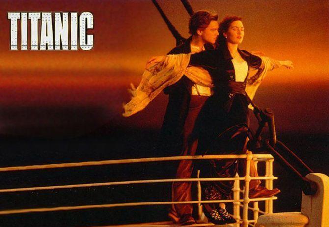 泰坦尼克号的浪漫太轻了，中国男人骨子里刻着另一种东西。
你看过《长津湖》吗？
零