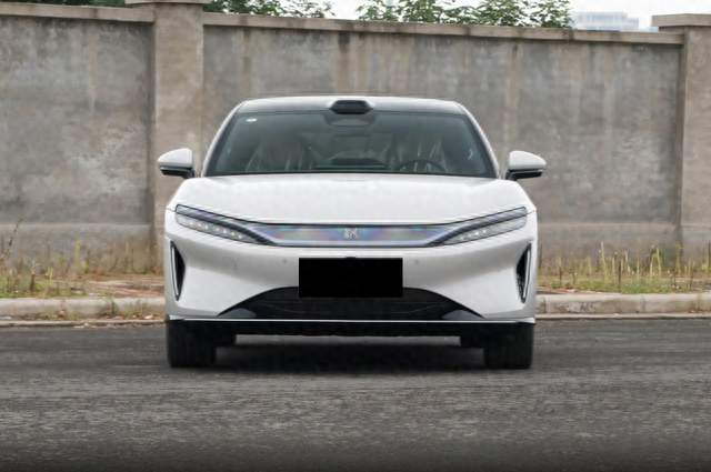 纯电续航1008km还有谁？大汉EV终于上市了，先进科技配置统统安排