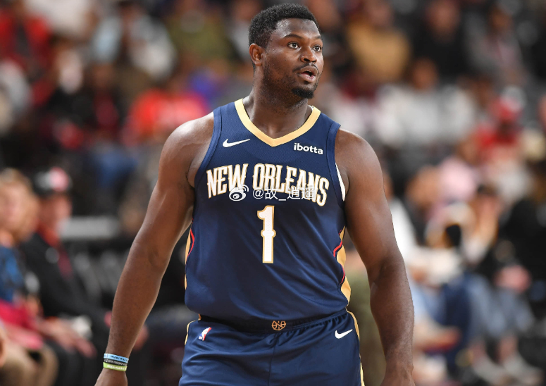 锡安谈快攻360扣篮：那一刻我感觉很轻盈，时间有变慢的感觉NBA季前赛，鹅鹕12