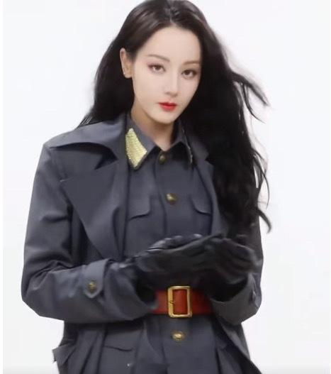 #迪丽热巴不考虑演反派吗#迪丽热巴这个变装真的是太帅了，所以小美女真的不考虑演一