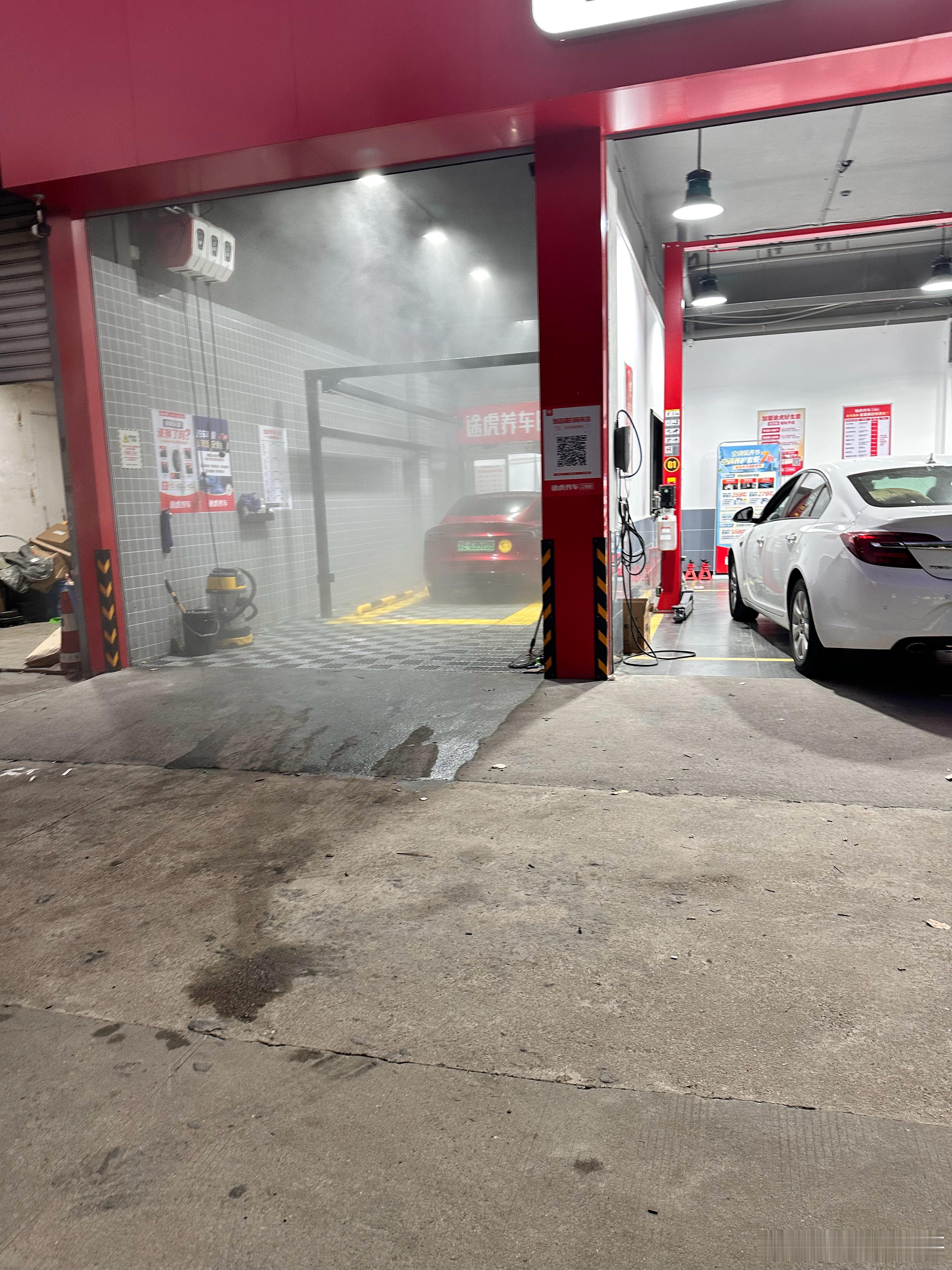 大v聊车 我们这正常洗车30块，去某虎上洗9.9，省20块钱下午三点后喝杯星巴克