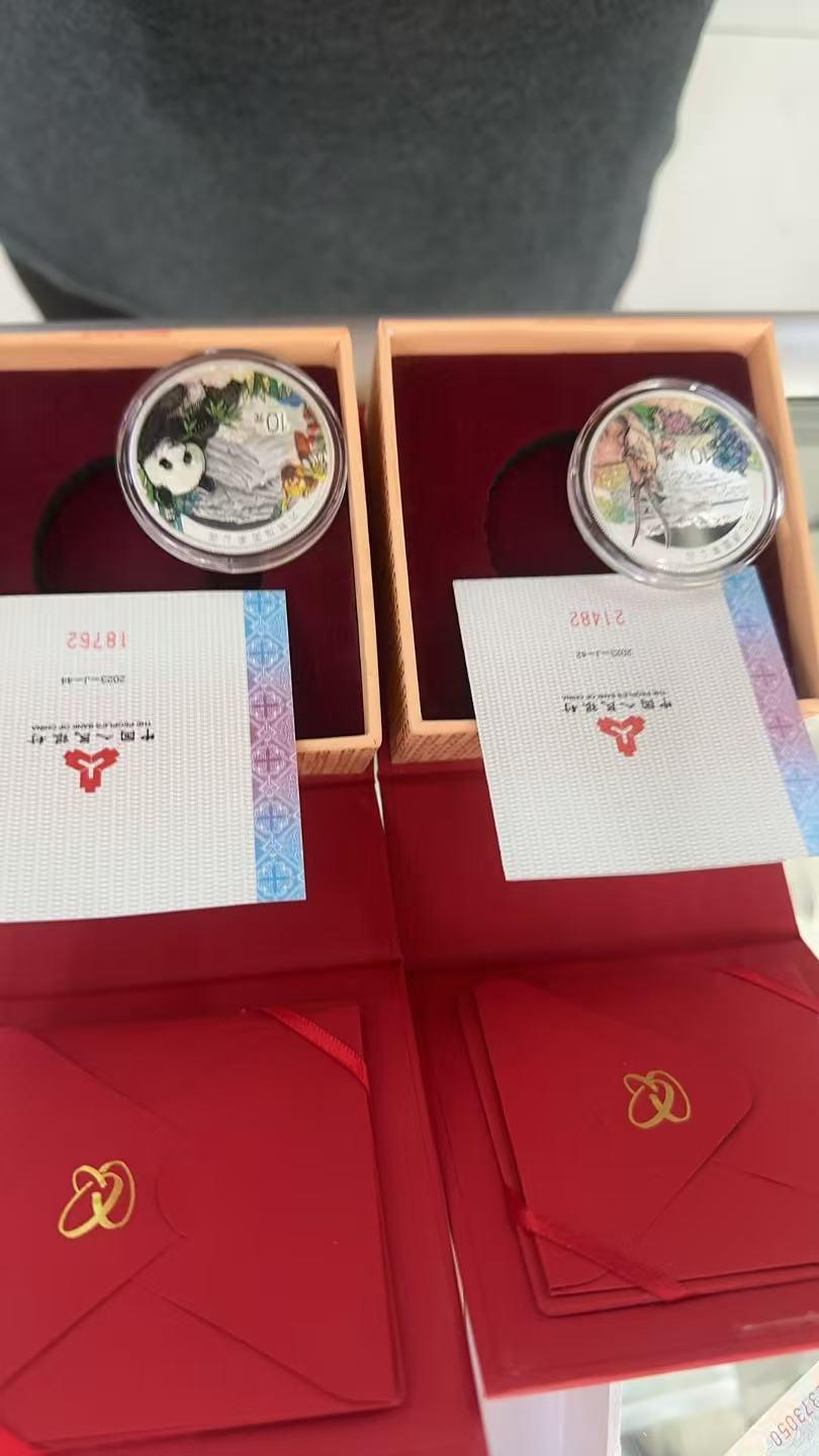 武夷山金银币正在火热预约，银币预约价格 1080 这个价格还是感觉有点高了，正好