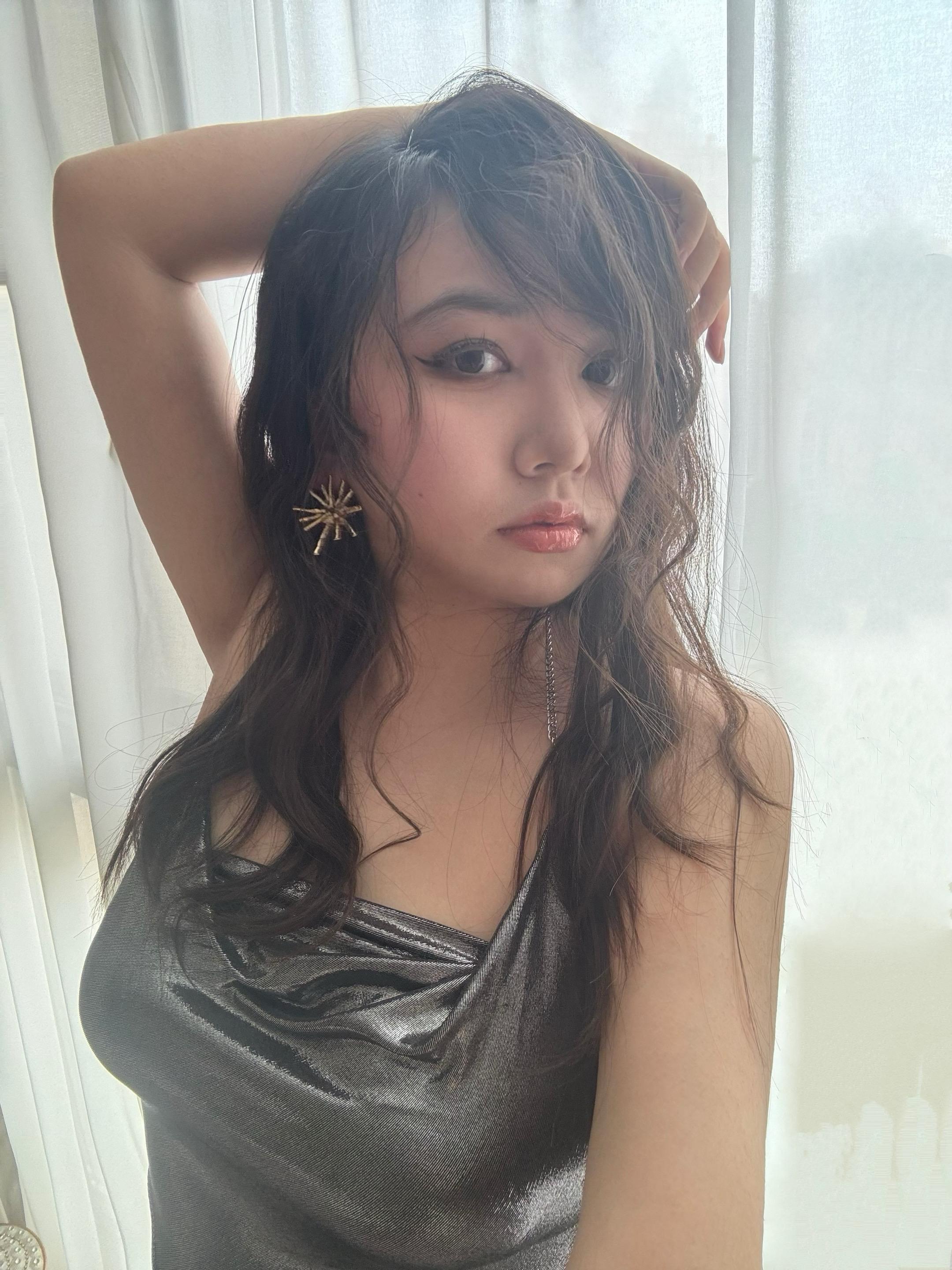 喜欢好女人是吗 那我只好本色出演了。