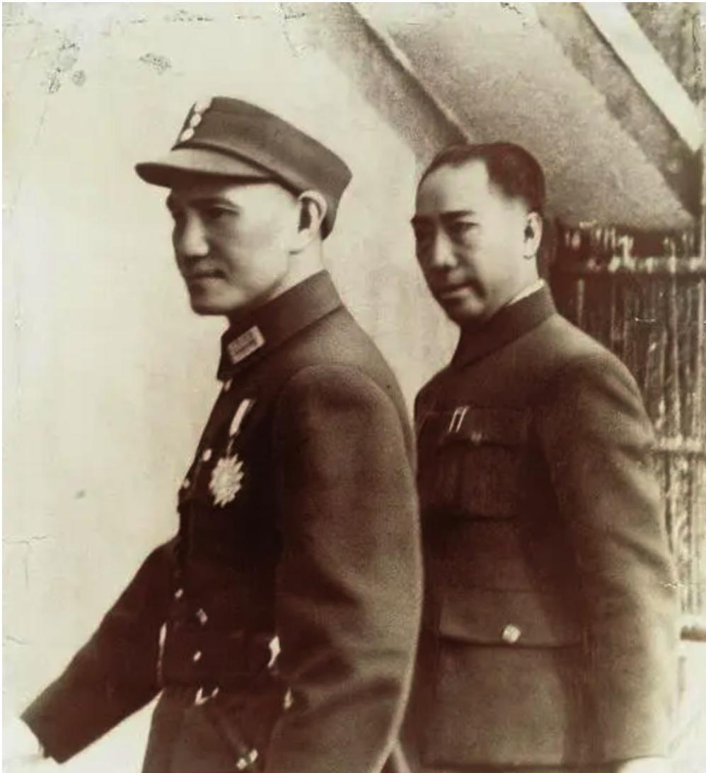 1942年，国民党督察专员韦孝儒，遭活埋。蒋介石震怒，下令蒋鼎文彻查。谁料凶手竟