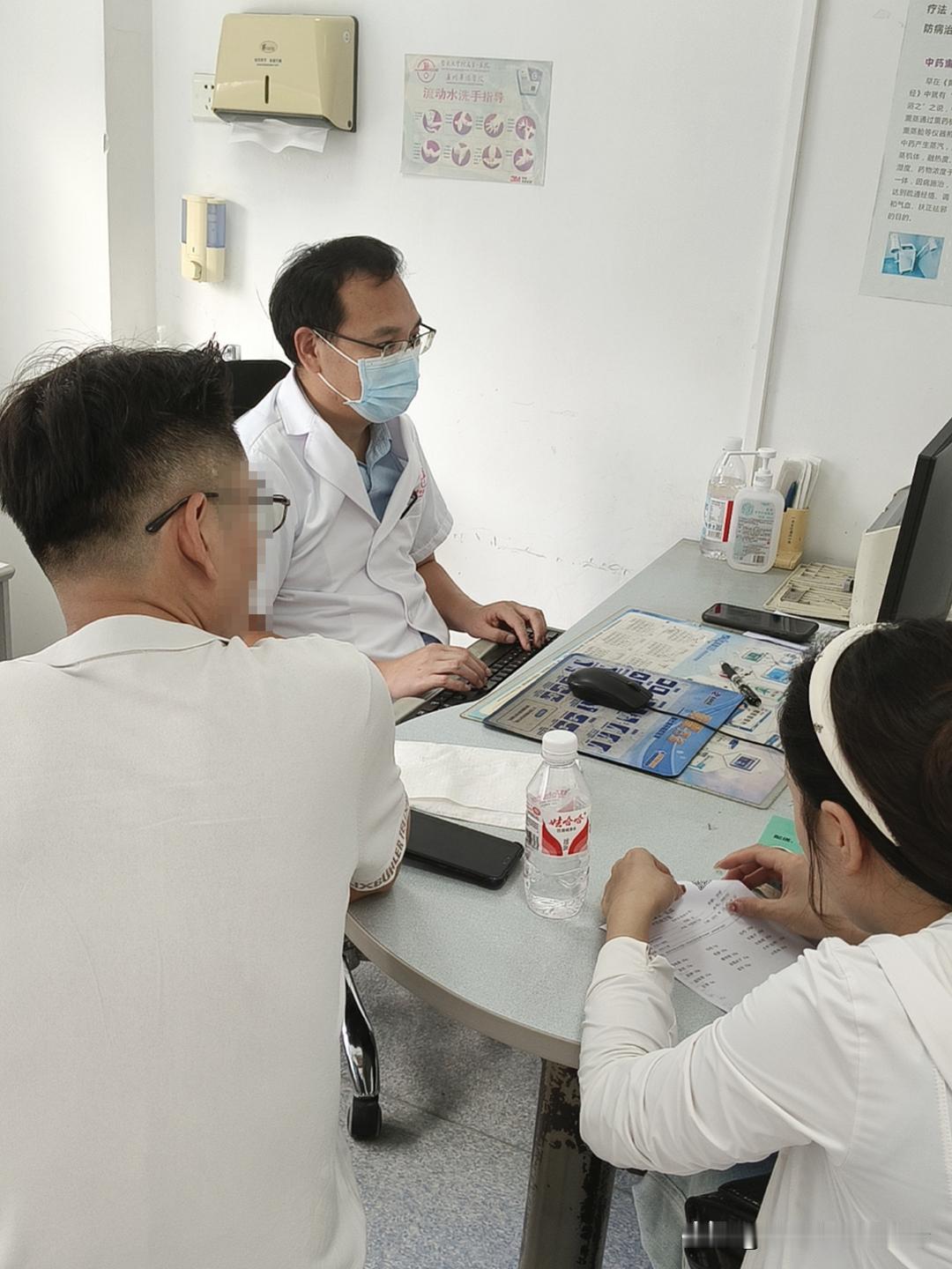 🌟反流反复折磨人？ 🌟中医拆解根治门！

“吃了3年奥美拉唑，停药就反酸烧心