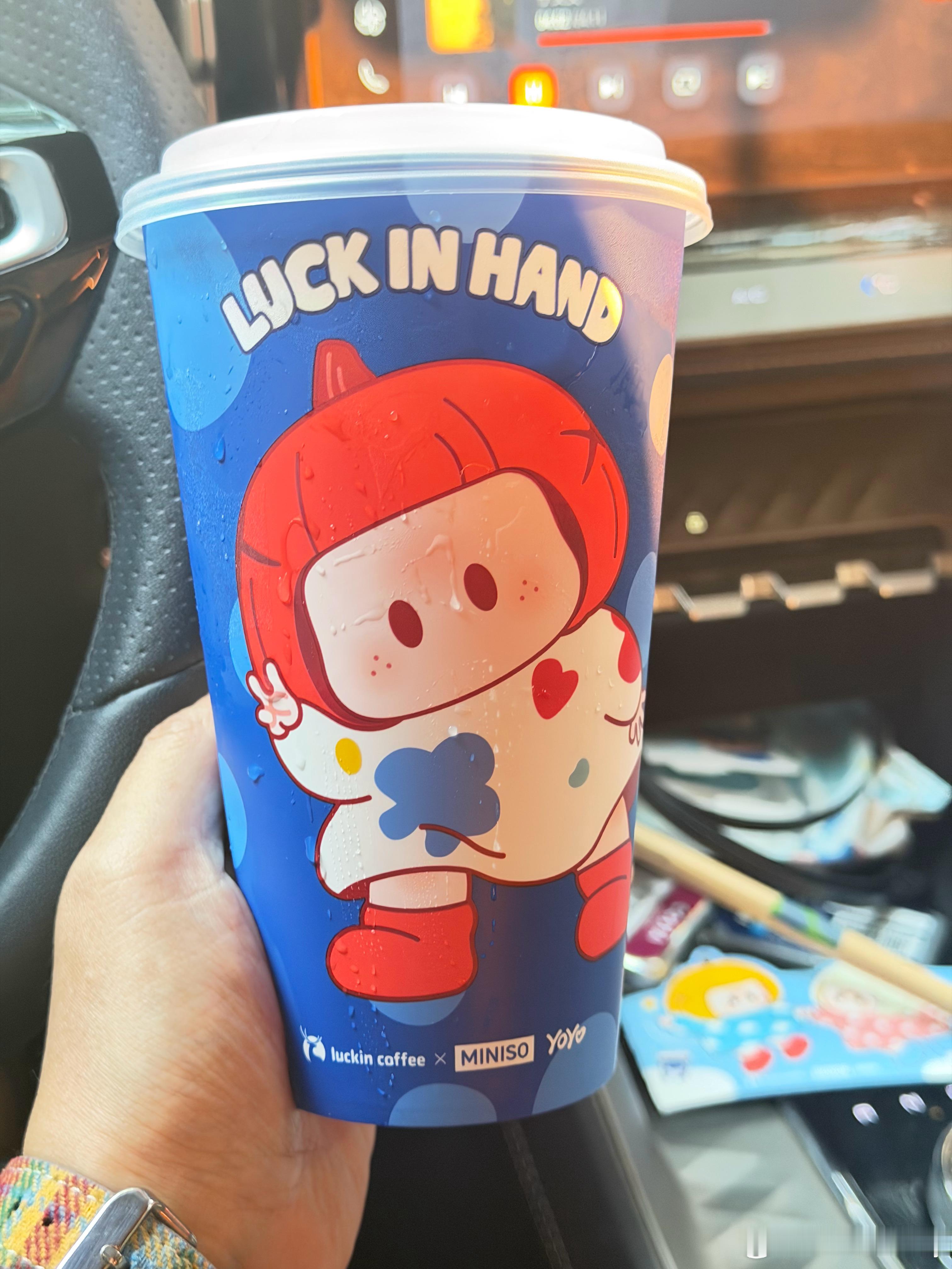 清新脱俗的事物，即使是所有人的难过，也能转化为光芒 ​​​