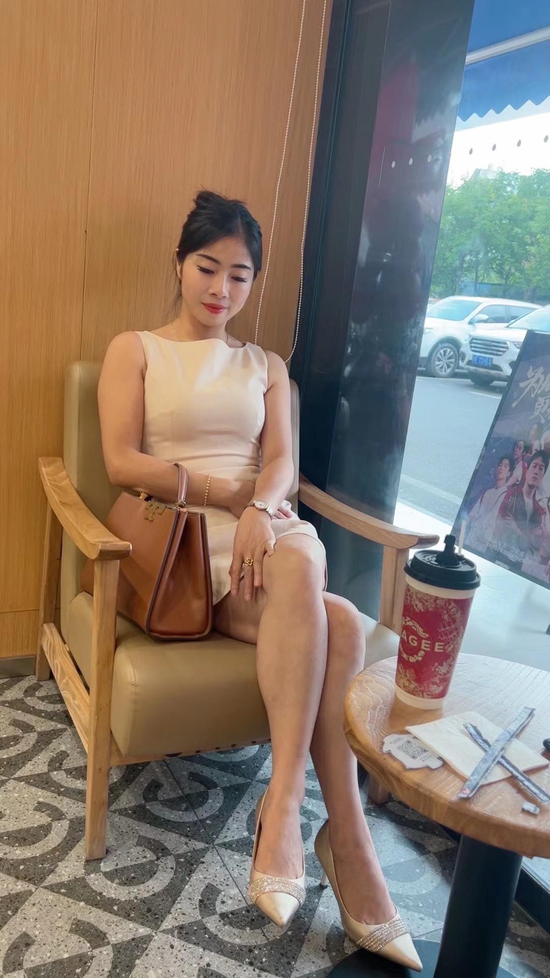 怎么，你的一厢情愿也要我负责吗？