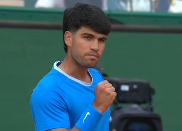 蒙特卡洛大师赛：阿尔卡拉斯2-0胜巴埃斯，晋级男单16强