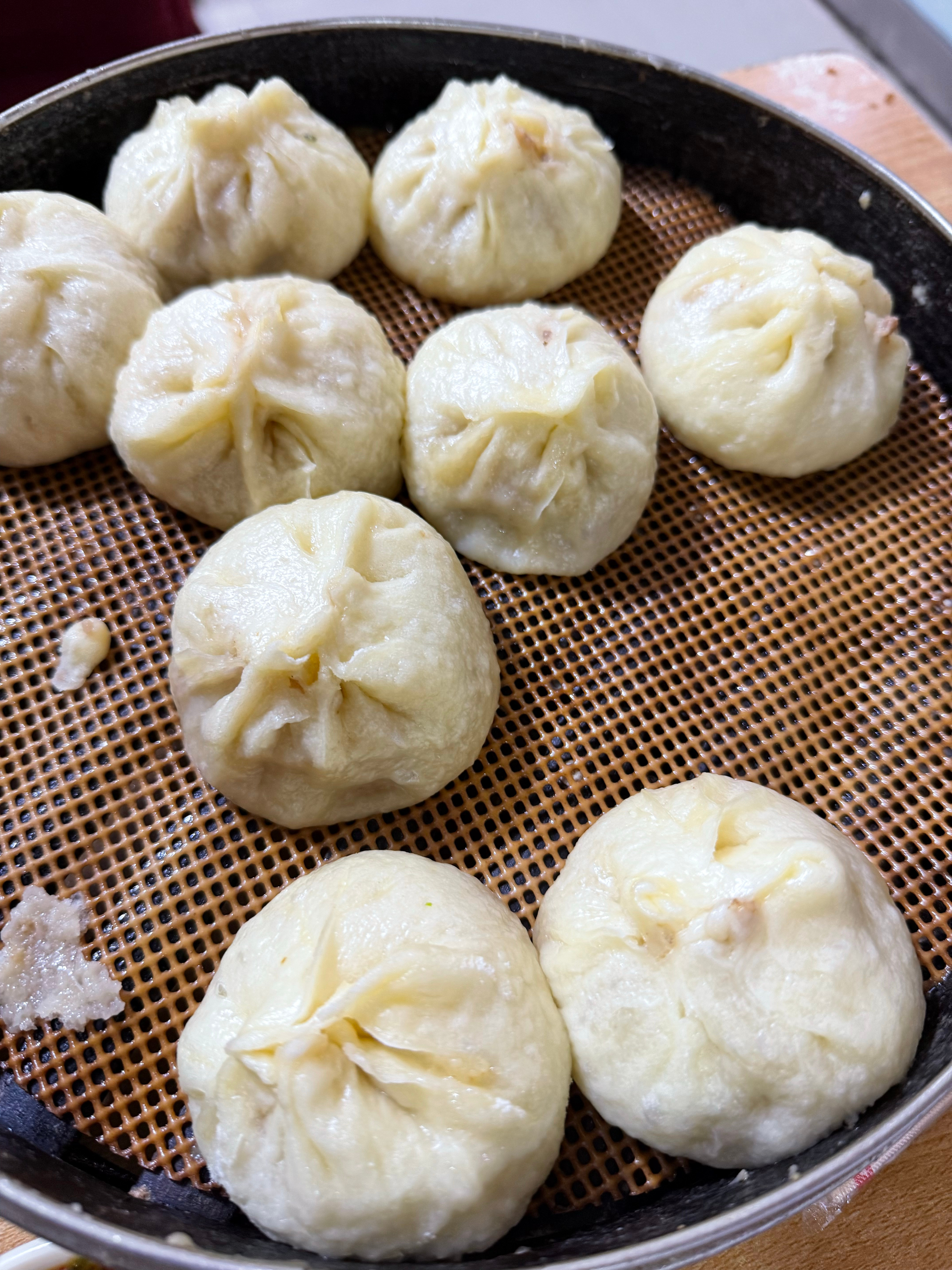 早上好，今天的肉包子非常好吃[点赞] ​​​