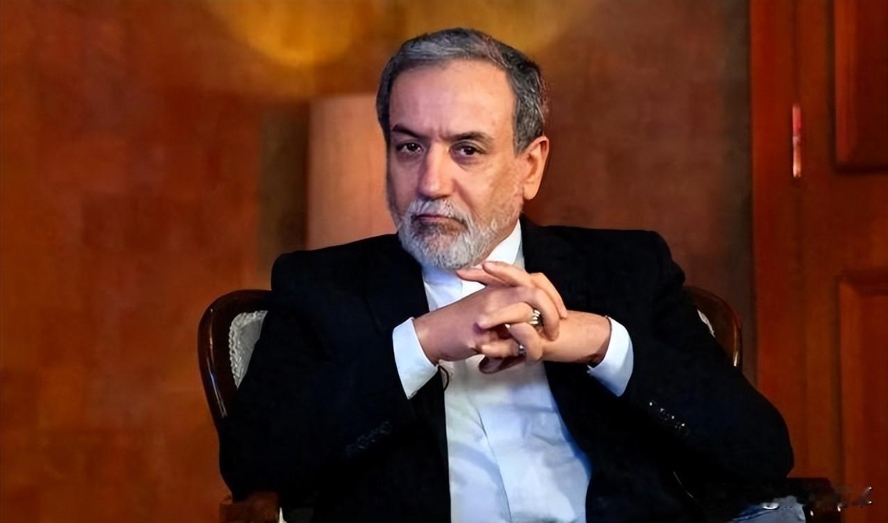 伊朗外长阿拉格齐，因一则社交媒体声明，正面临政治“死刑”。
4月17日，他单方面