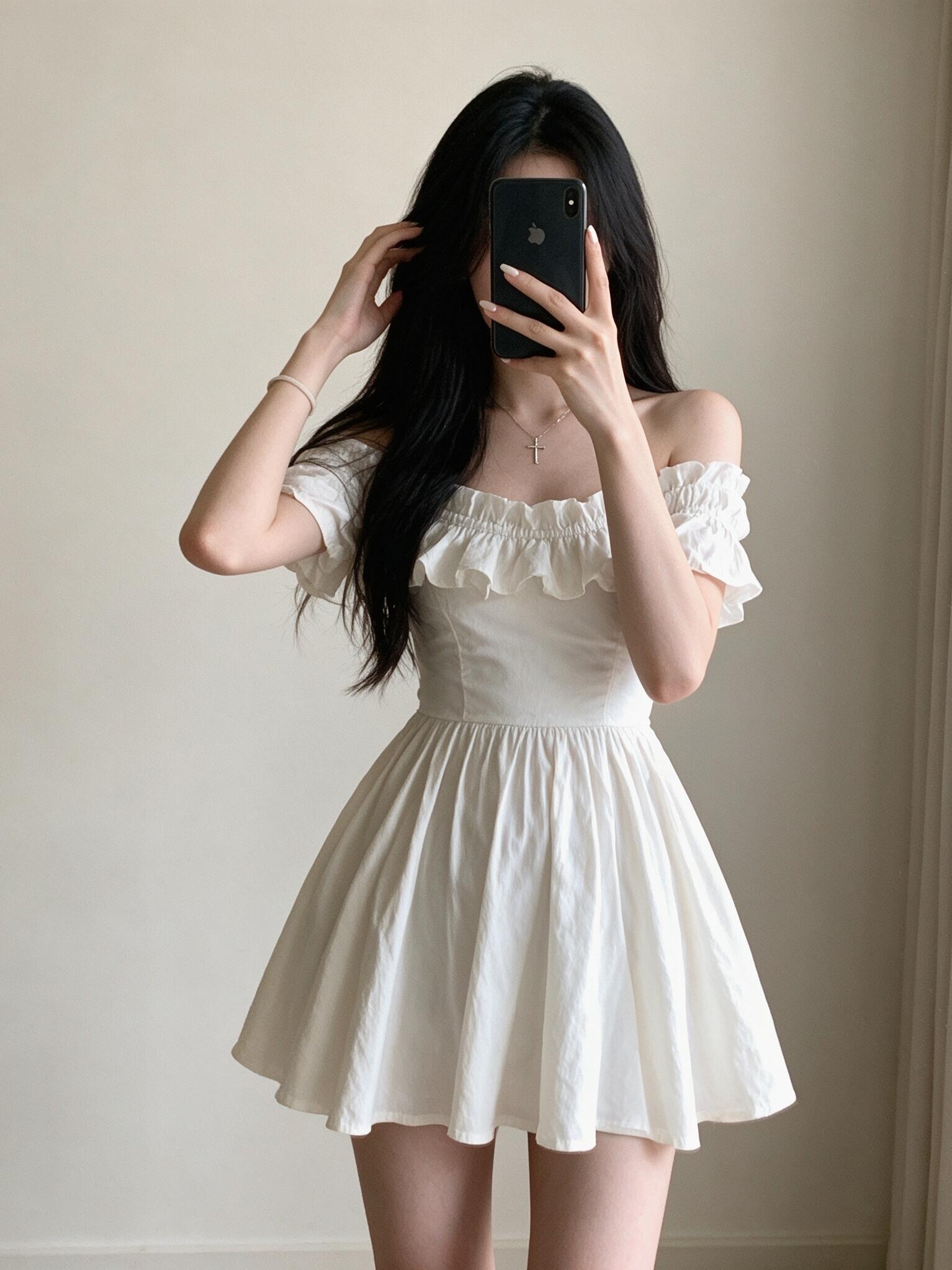 白裙子挂脖ootd ✨🤍 