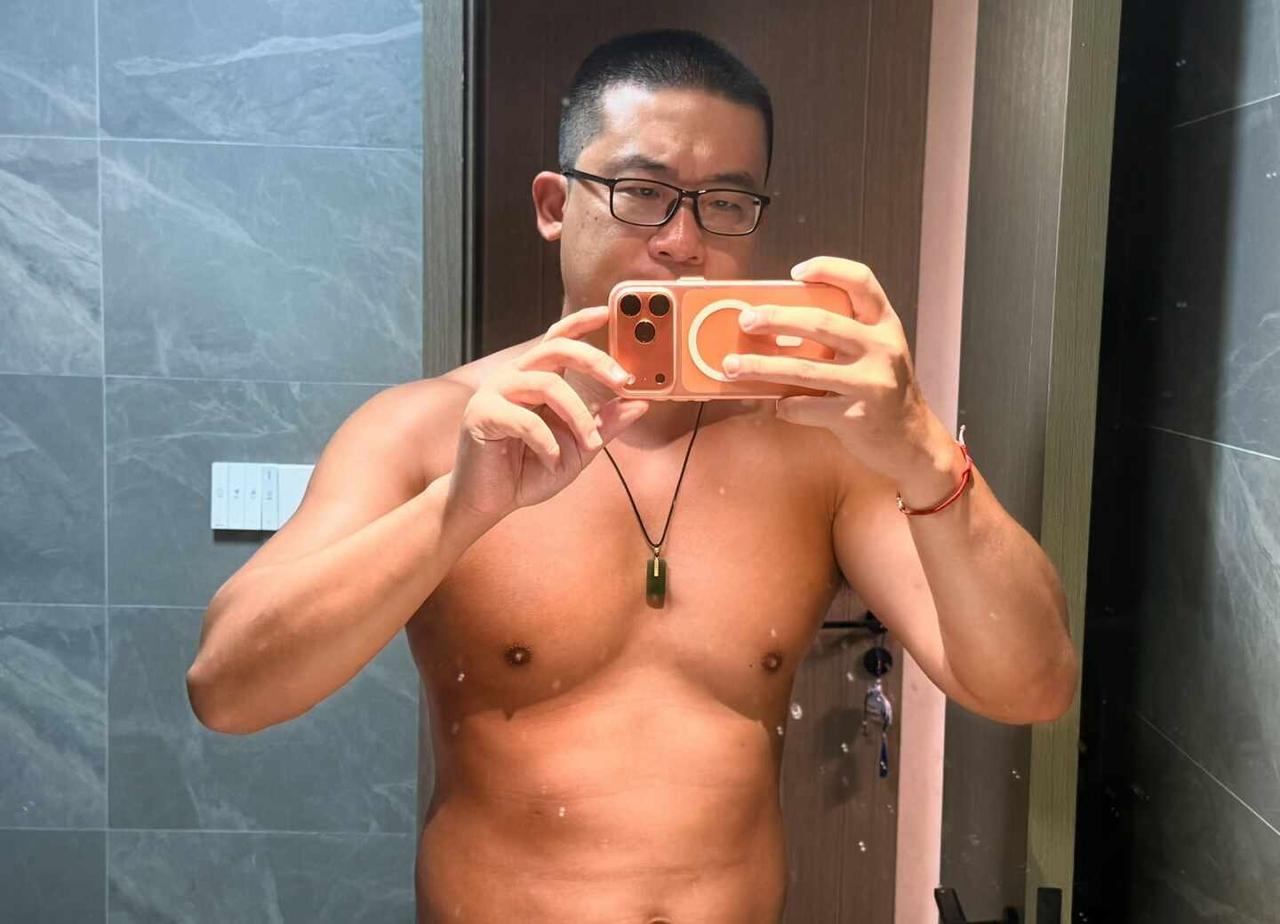 是一个人在家的一周
好好运动，好好读书
夏日运动健身 我的健身日常 随便记录一下
