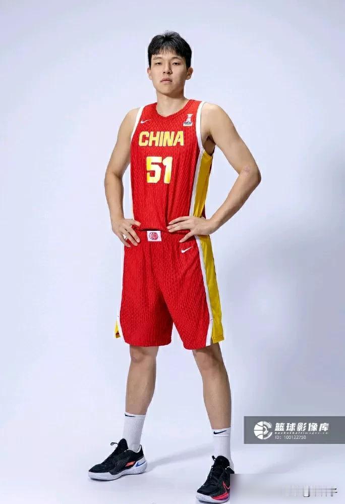 中国男篮已经被逼到了悬崖边上，8月28日的生死战，连输的资格都没了。
目前3胜