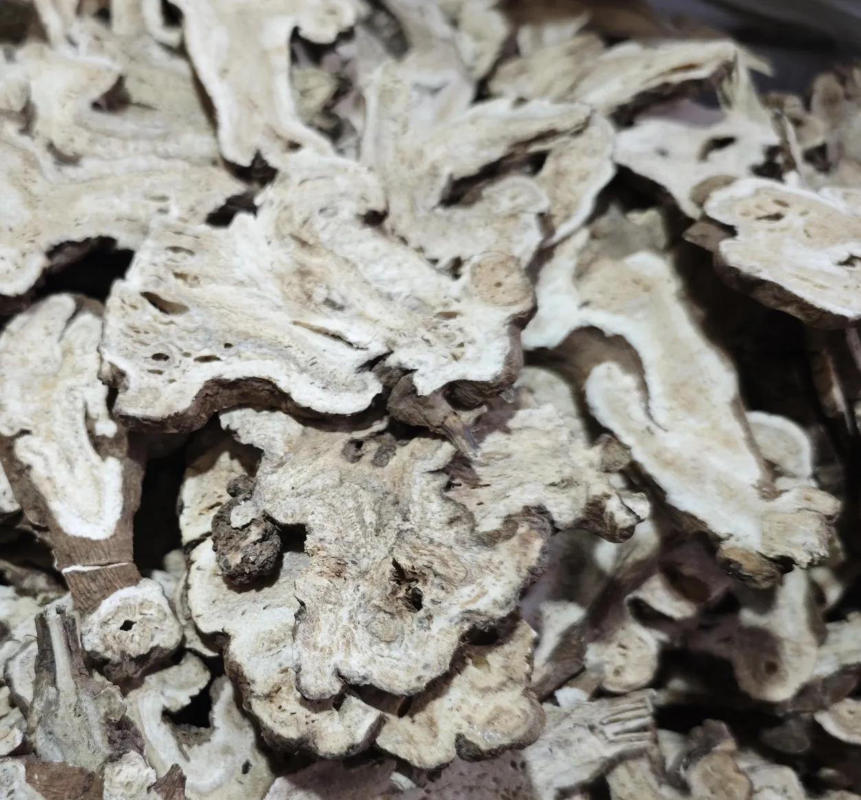 今日亳州中药材市场部分药材价格：木通40元/千克，干姜26元/千克，五味子43元