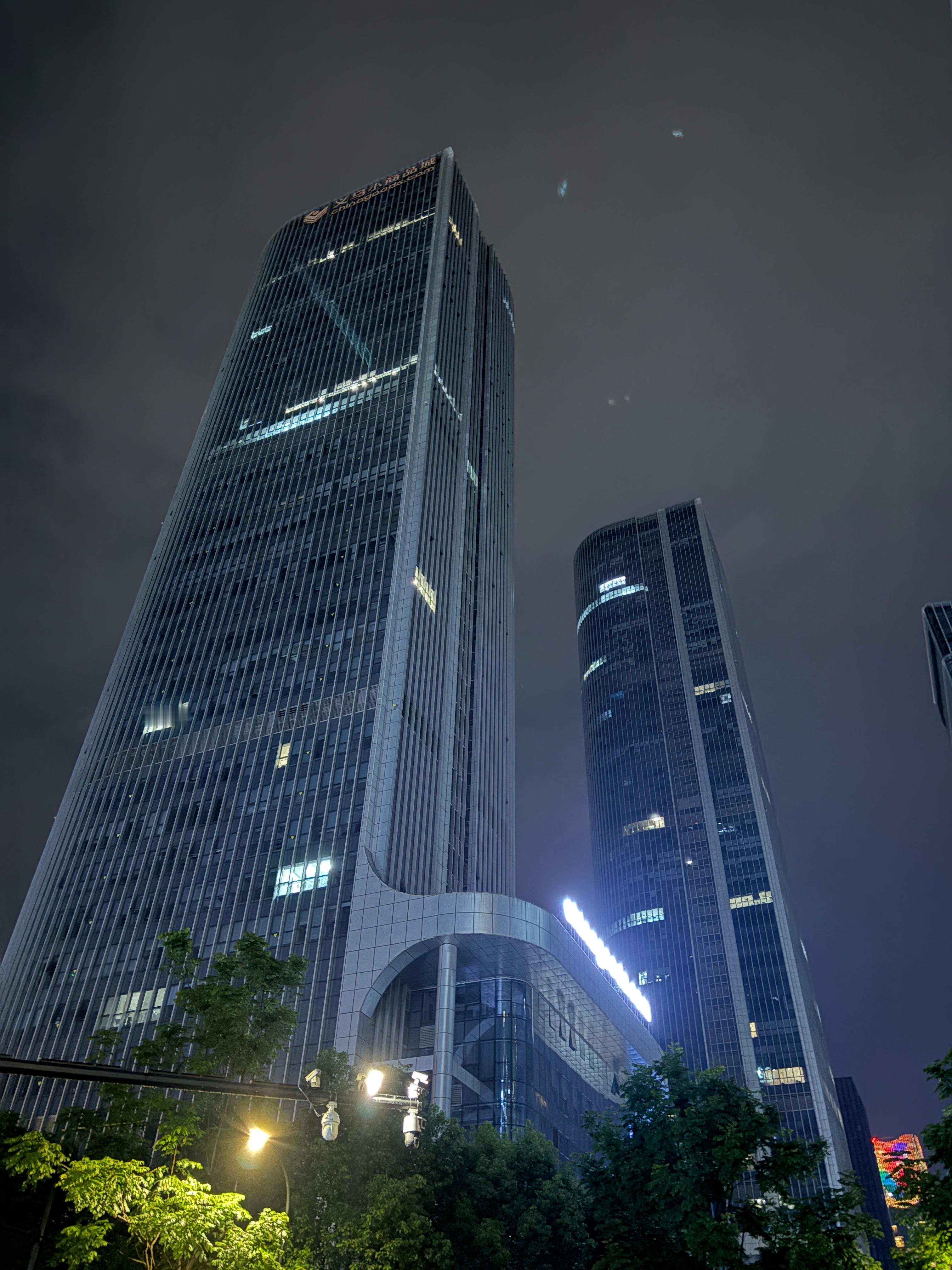 头一回来义乌这确定是个县级市？你说这是一线城市CBD我也信呀…查了下2025年义