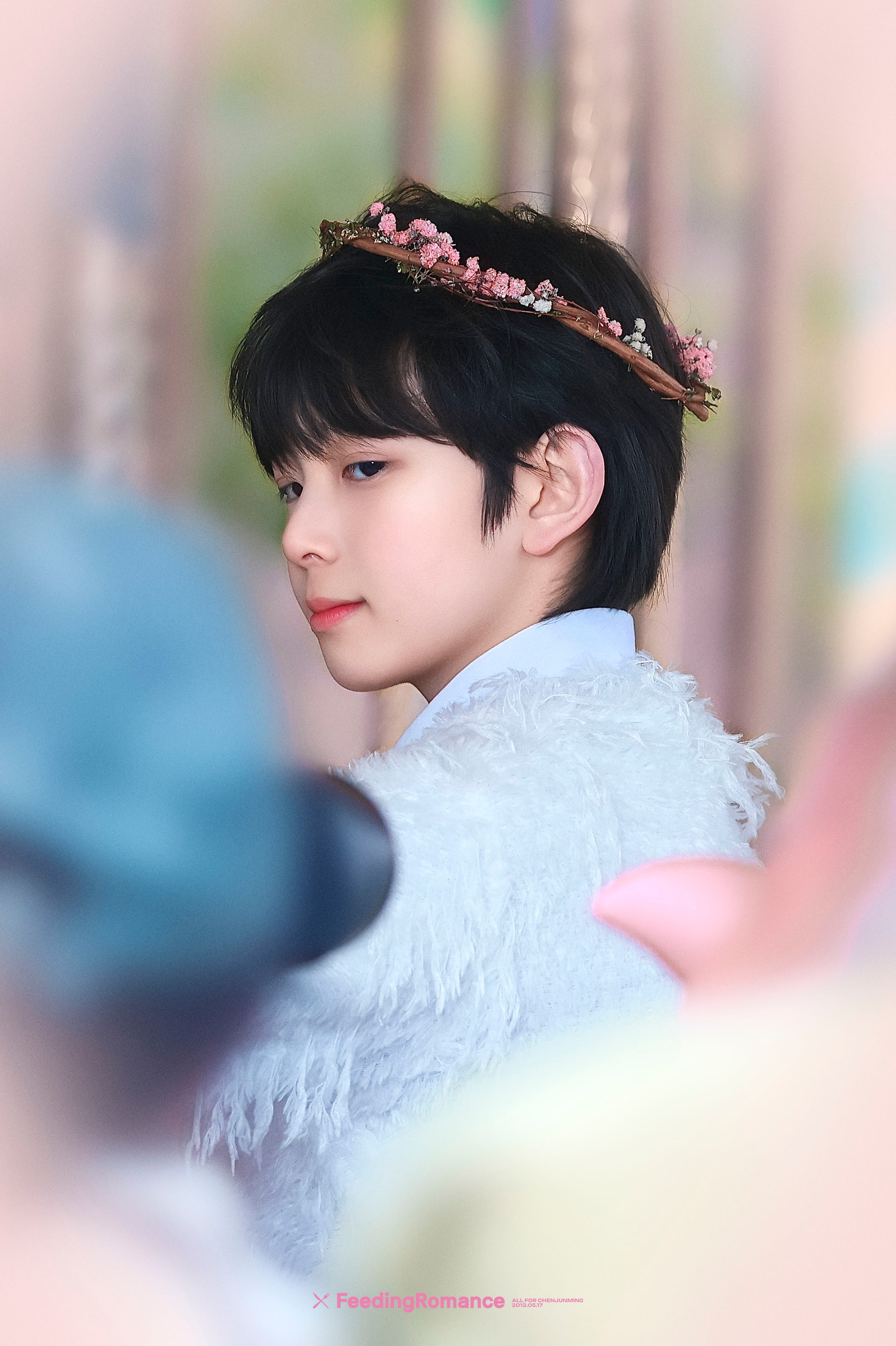 愚人节不愚人，只偷陈浚铭 的童年🐣 未公开的小时候也太乖了，小猪丸萌翻所有人陈