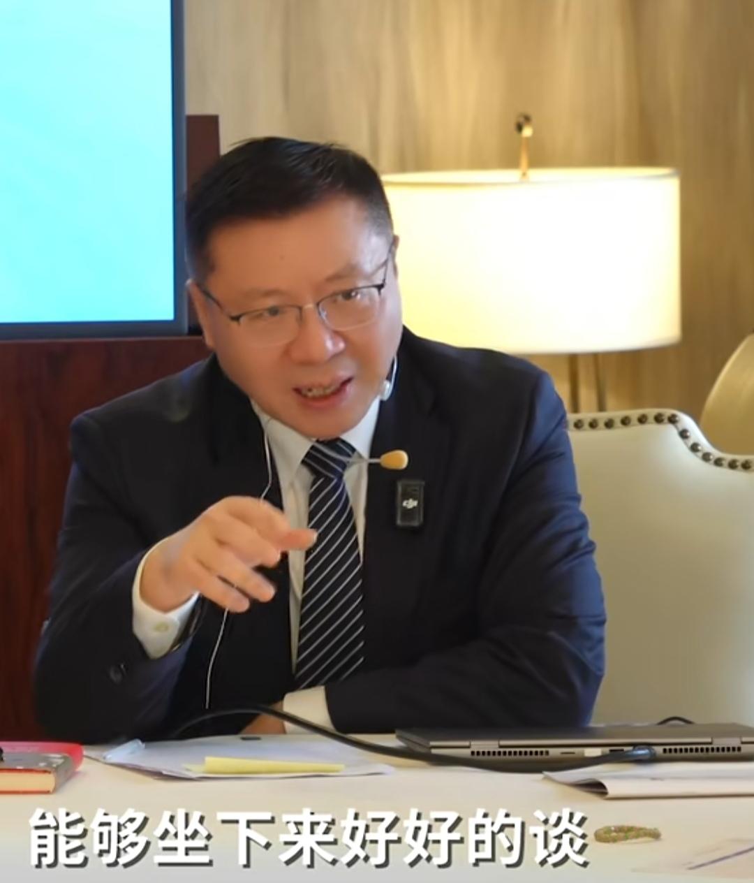 张维为教授：“两岸能够坐下来好好地谈，哪怕是一个面向未来的统一，“统一"是不能删