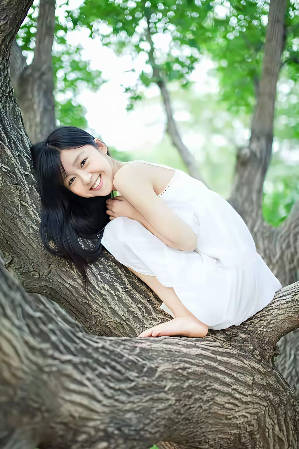 宋伊人，这个菇娘不简单最初知道她也是源于《将夜》她演的女主角桑桑在剧里看起来身形