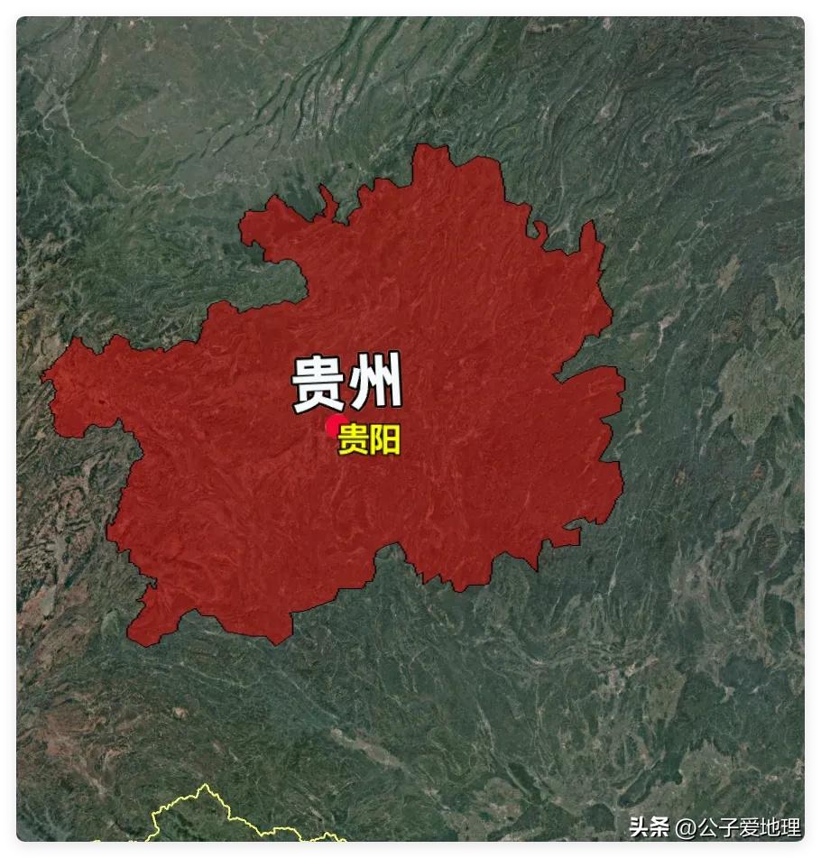 外网热搜榜最近被两个字刷屏了，贵阳。

2026年七月这里平均气温22.3℃，携