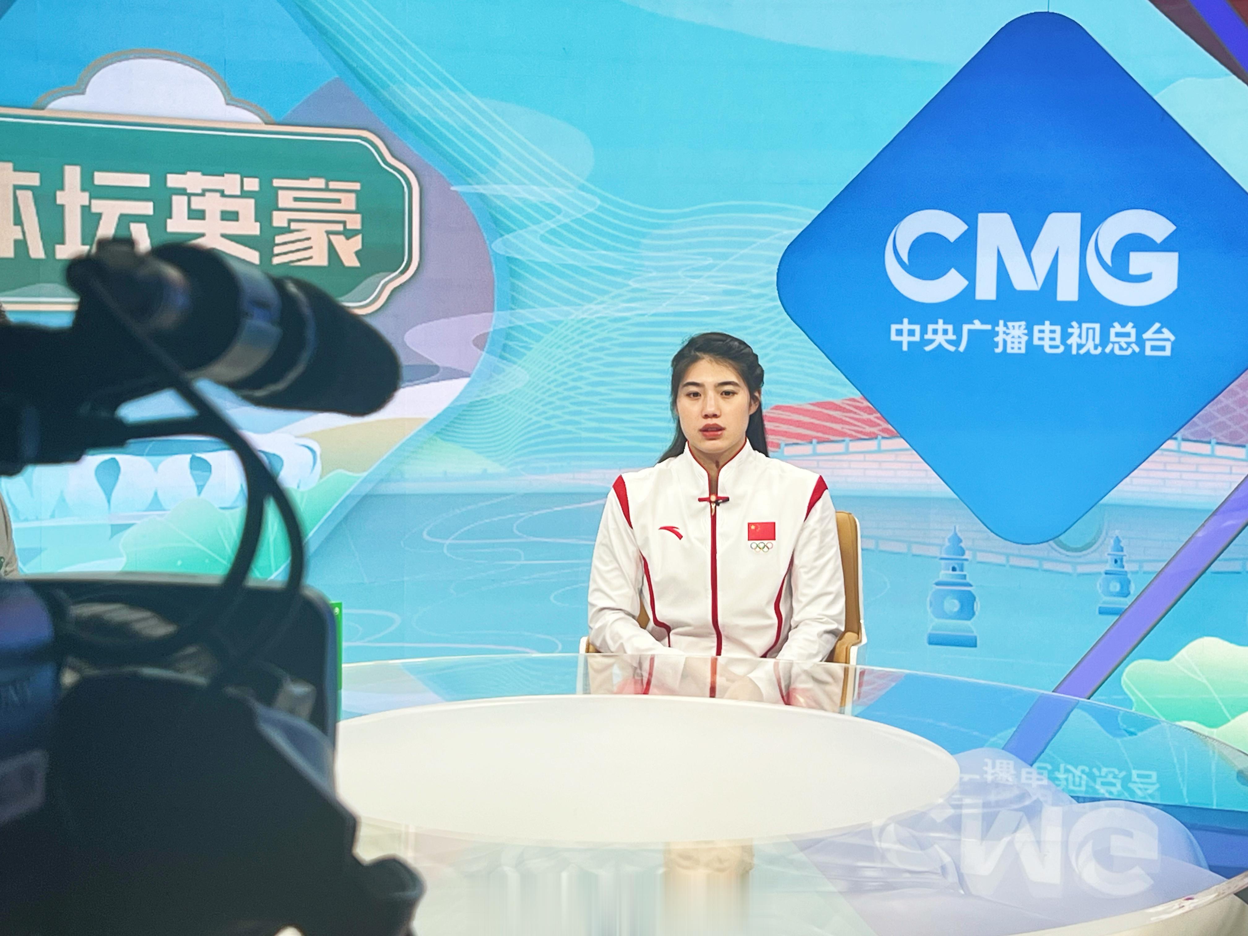 #杭州2022年亚运会[超话]##杭州亚运会#六金王 #张雨霏[超话]# 一早带