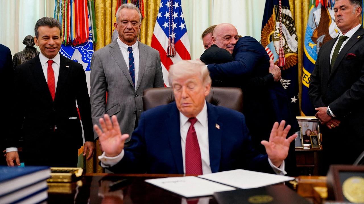 一位高级政府官员告诉《华尔街日报》，在伊朗相关行动的分秒必争的最新进展汇报期间，