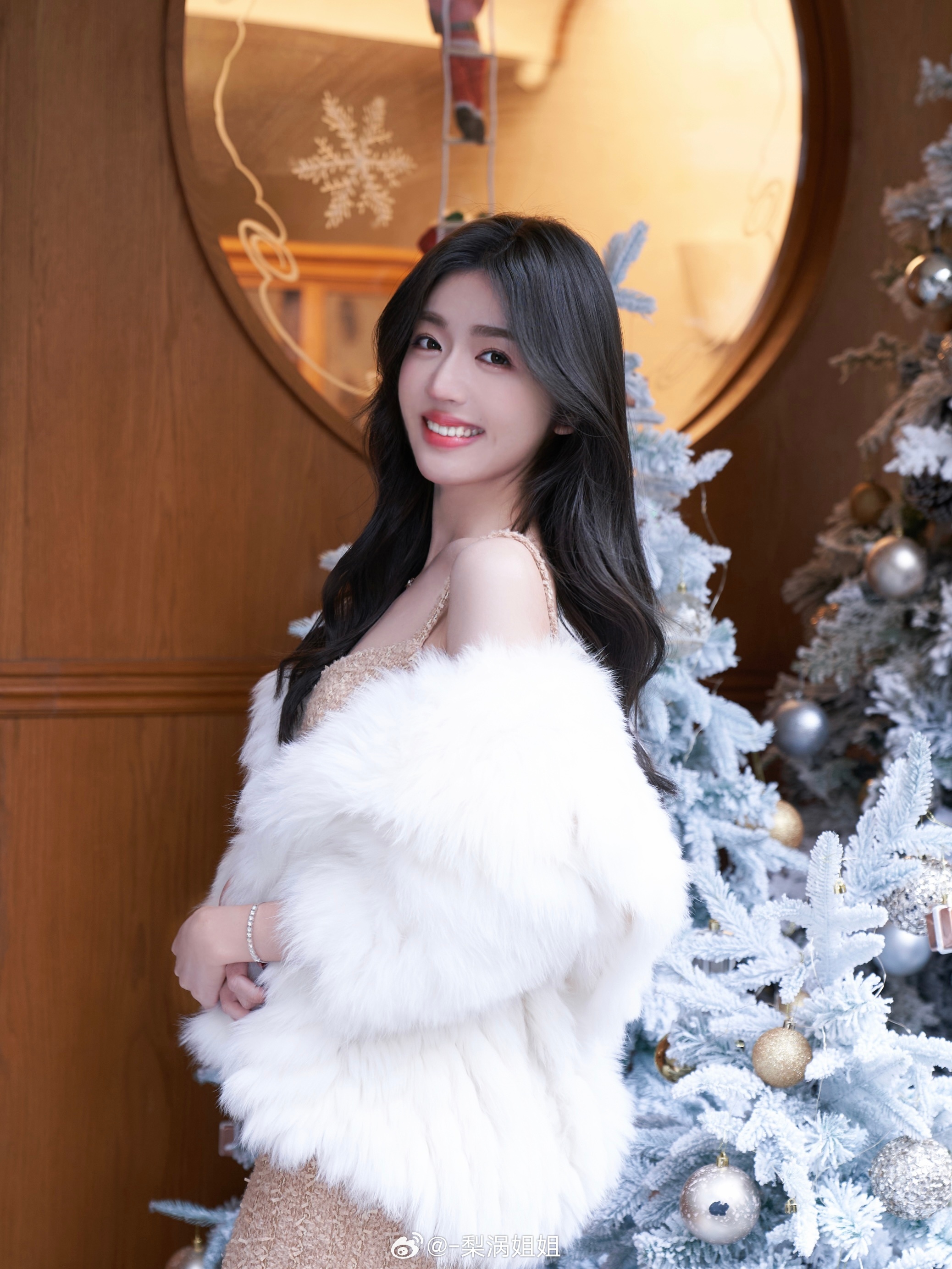 圣诞月🎄.:* ​​​