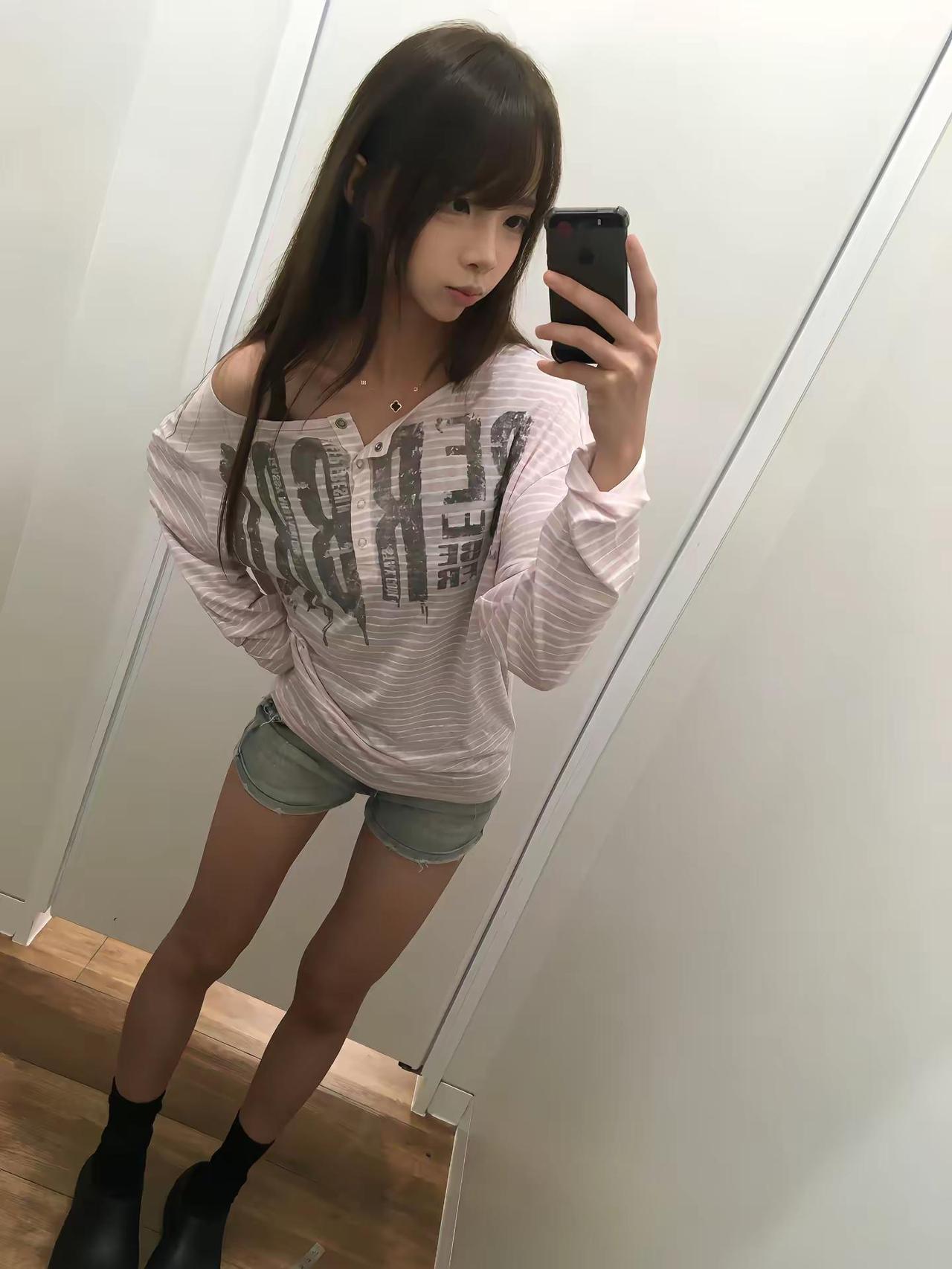天使就那样吧 跟你比起来有点普通。