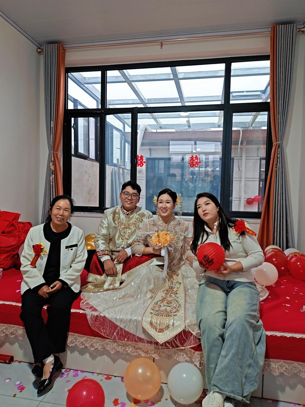 晒图笔记大赛国庆节外甥女结婚，在这个喜庆的日子里，恭祝他们两个在以后的日子里和和