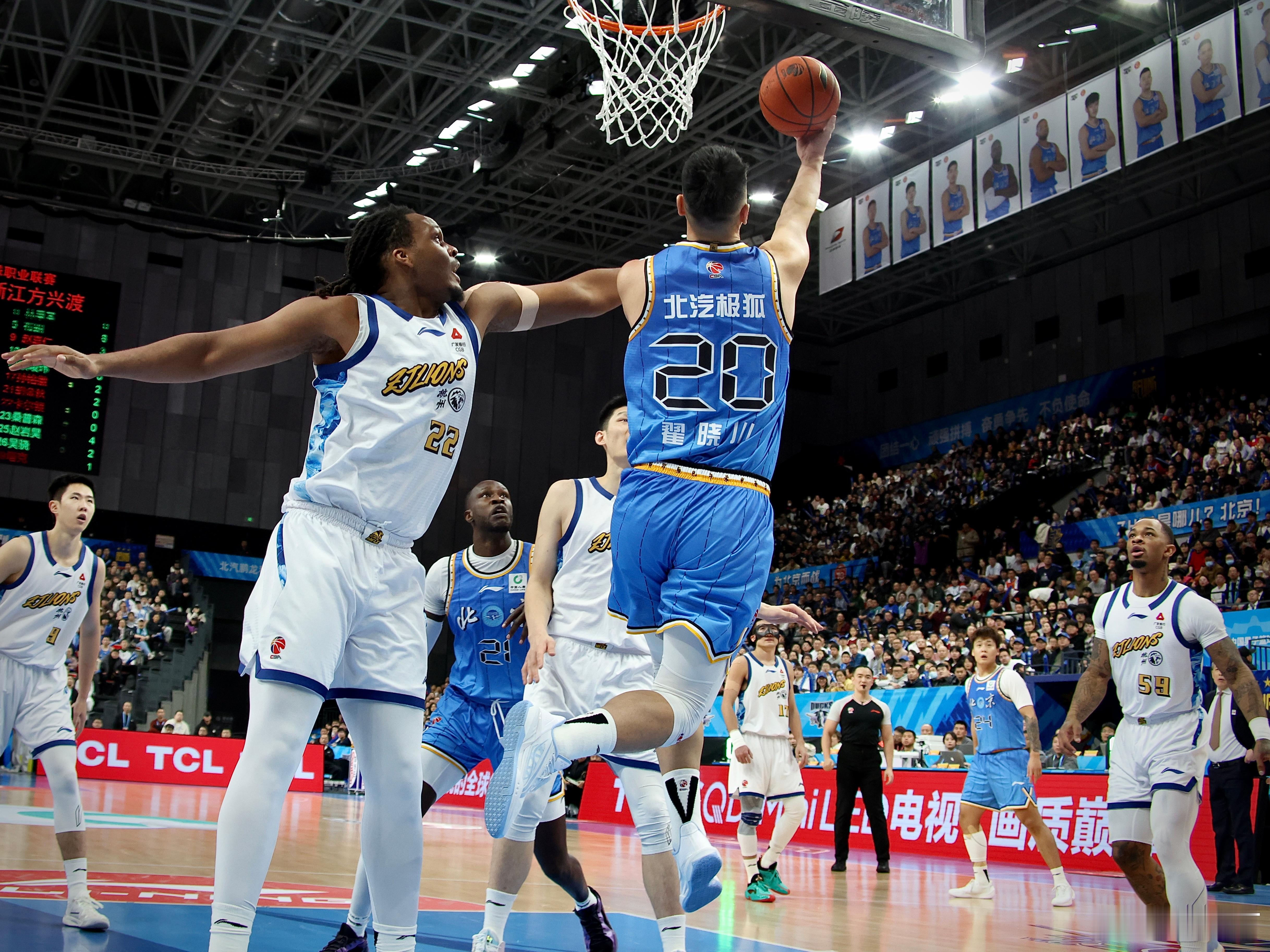 北京男篮vs广厦男篮 关于今晚现有条件下的人员使用，纯技术性探讨。赛后有记者问第