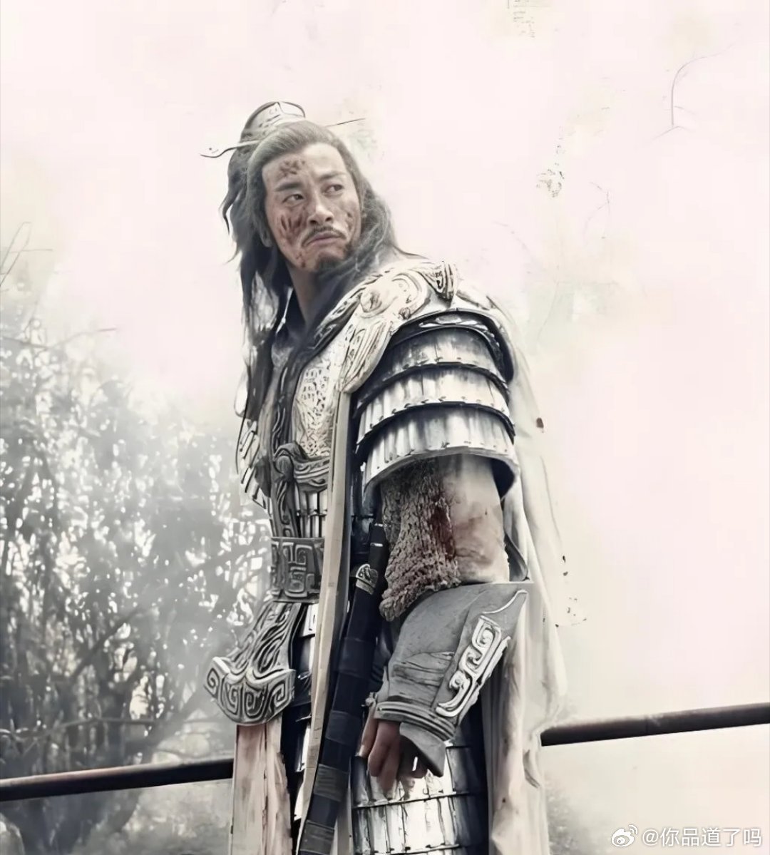 何润东这波翻红太真实！不踩同行、不买通稿，成年人光明正大搞事业太圈粉！放在别的艺